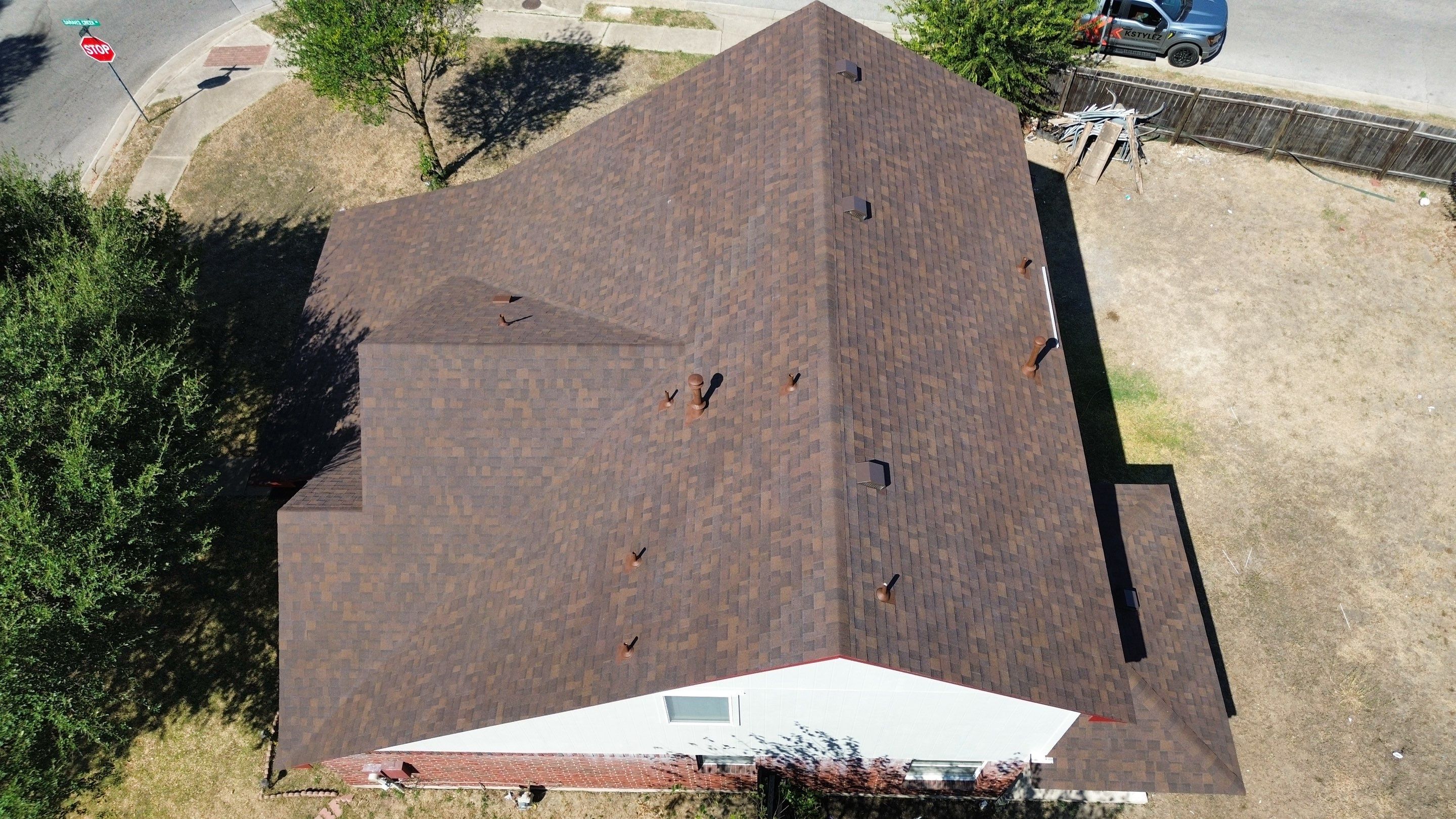 Residential Roof Replacement – Owens Corning Oakridge Brownwood in Pflugerville, TX by Kstylez Roofing & Construction