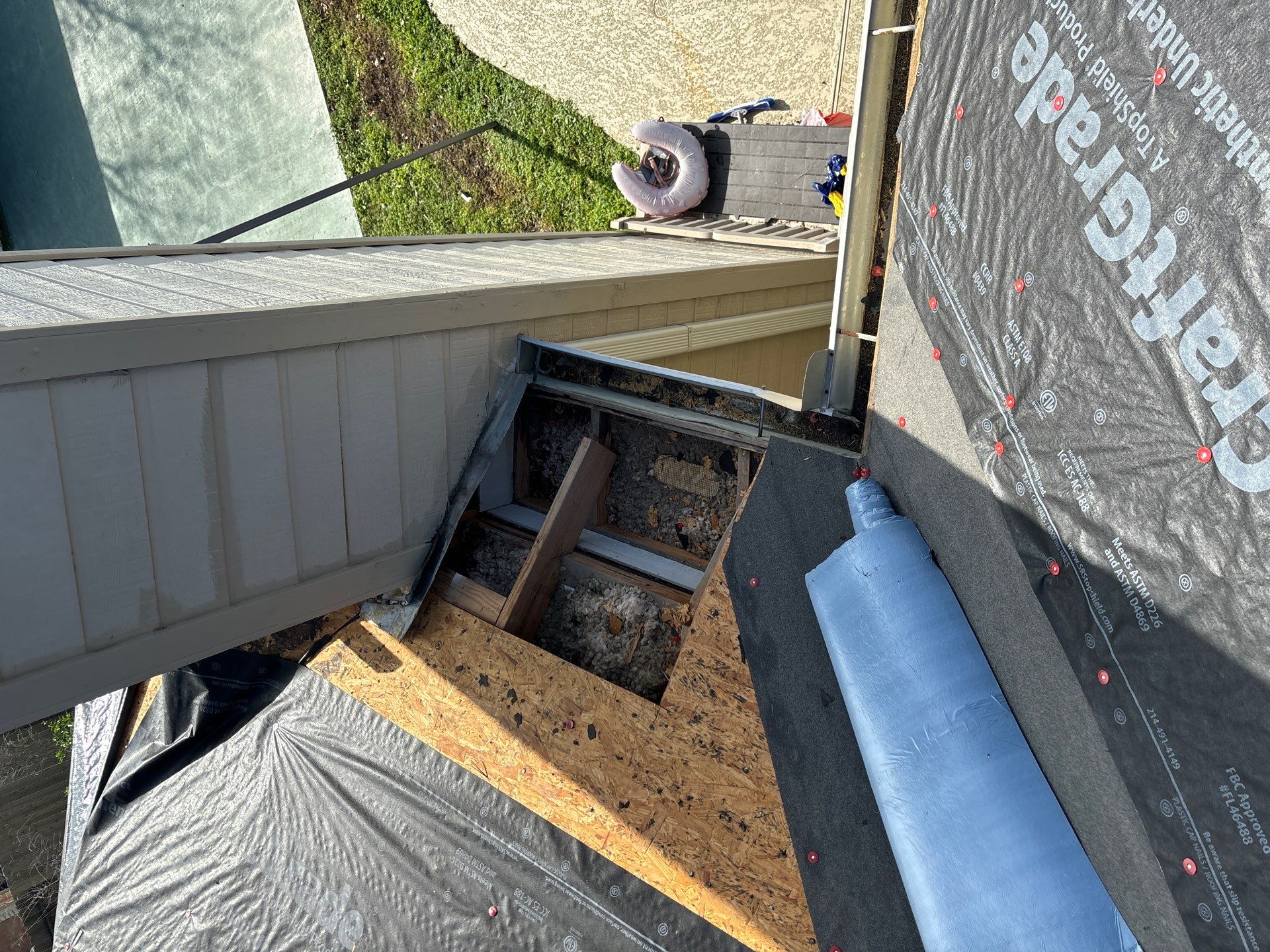 Roof Replacement Houston by Roof Repair Company