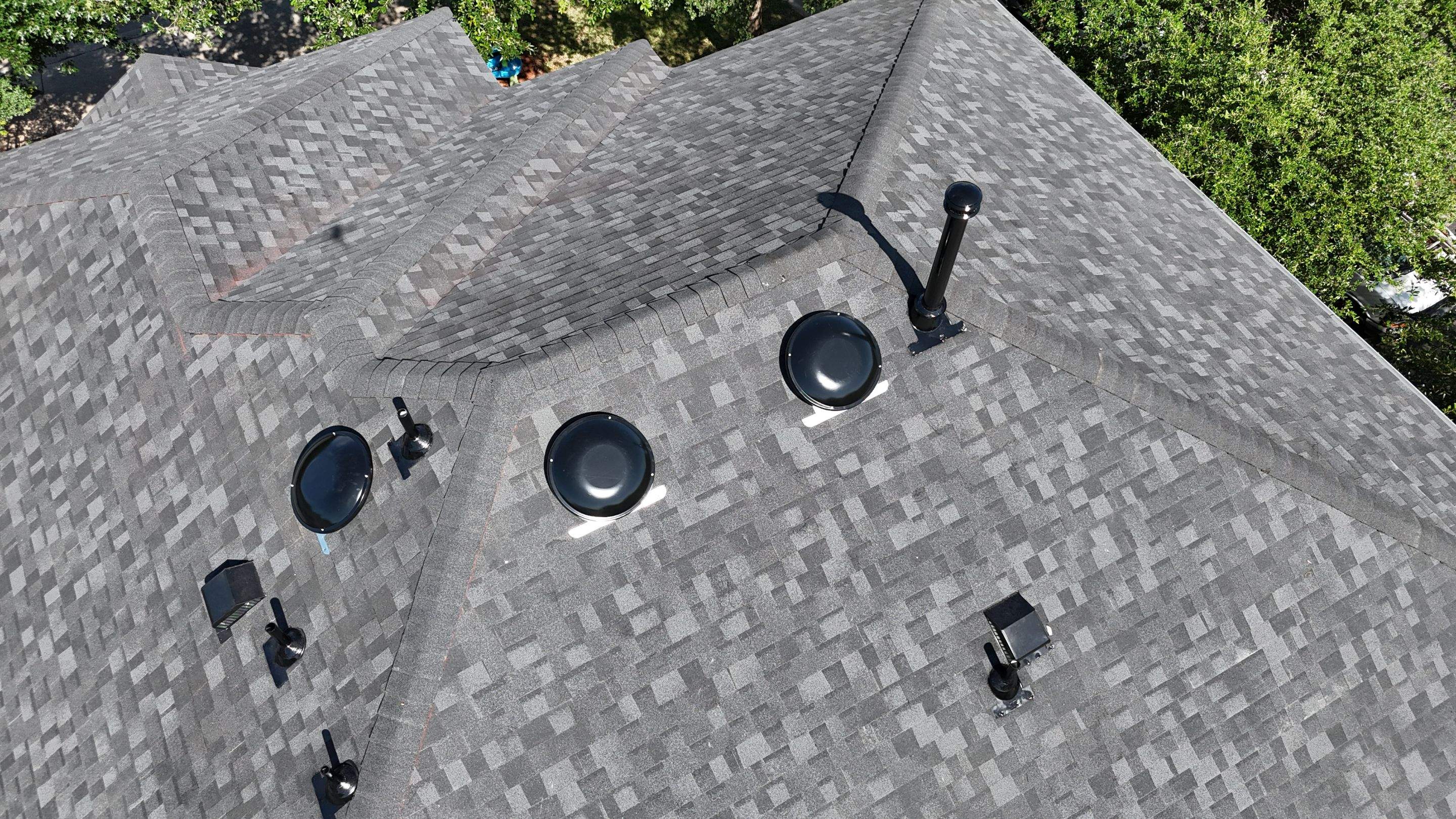 Onyx Black - Owens Corning TruDefinition Duration by RoofsOnly.com