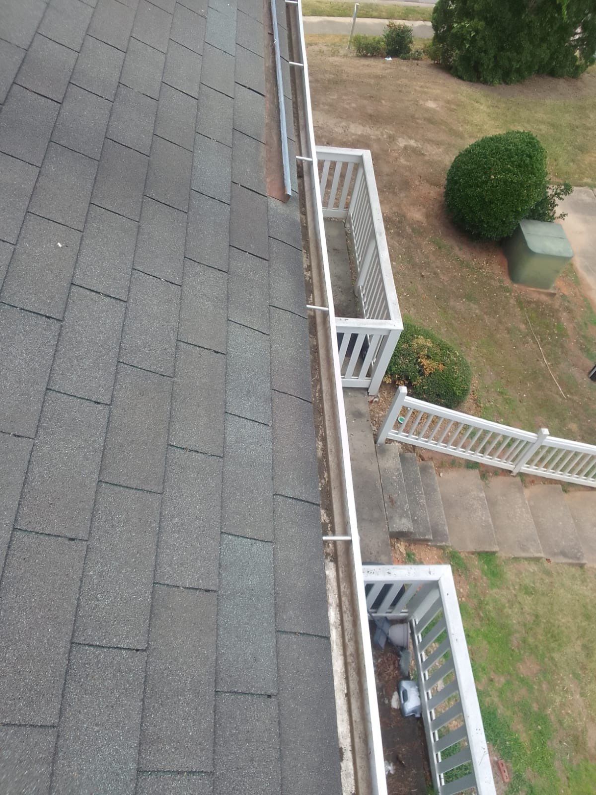 Commercial gutter cleaning Wake Forest & Rolesville, NC	  after photo with clean gutters
