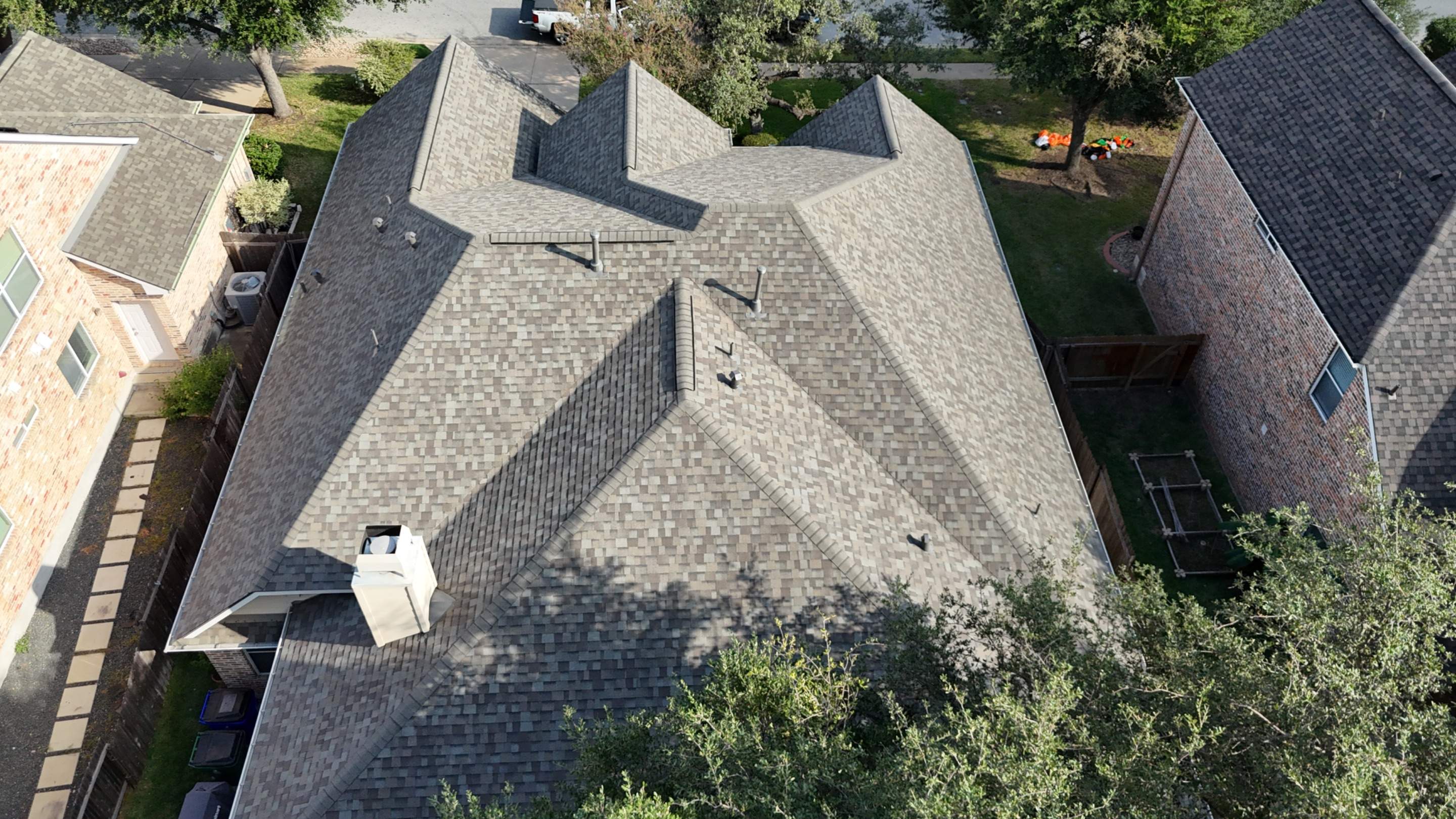 Driftwood - Owens Corning TruDefinition Duration by RoofsOnly.com