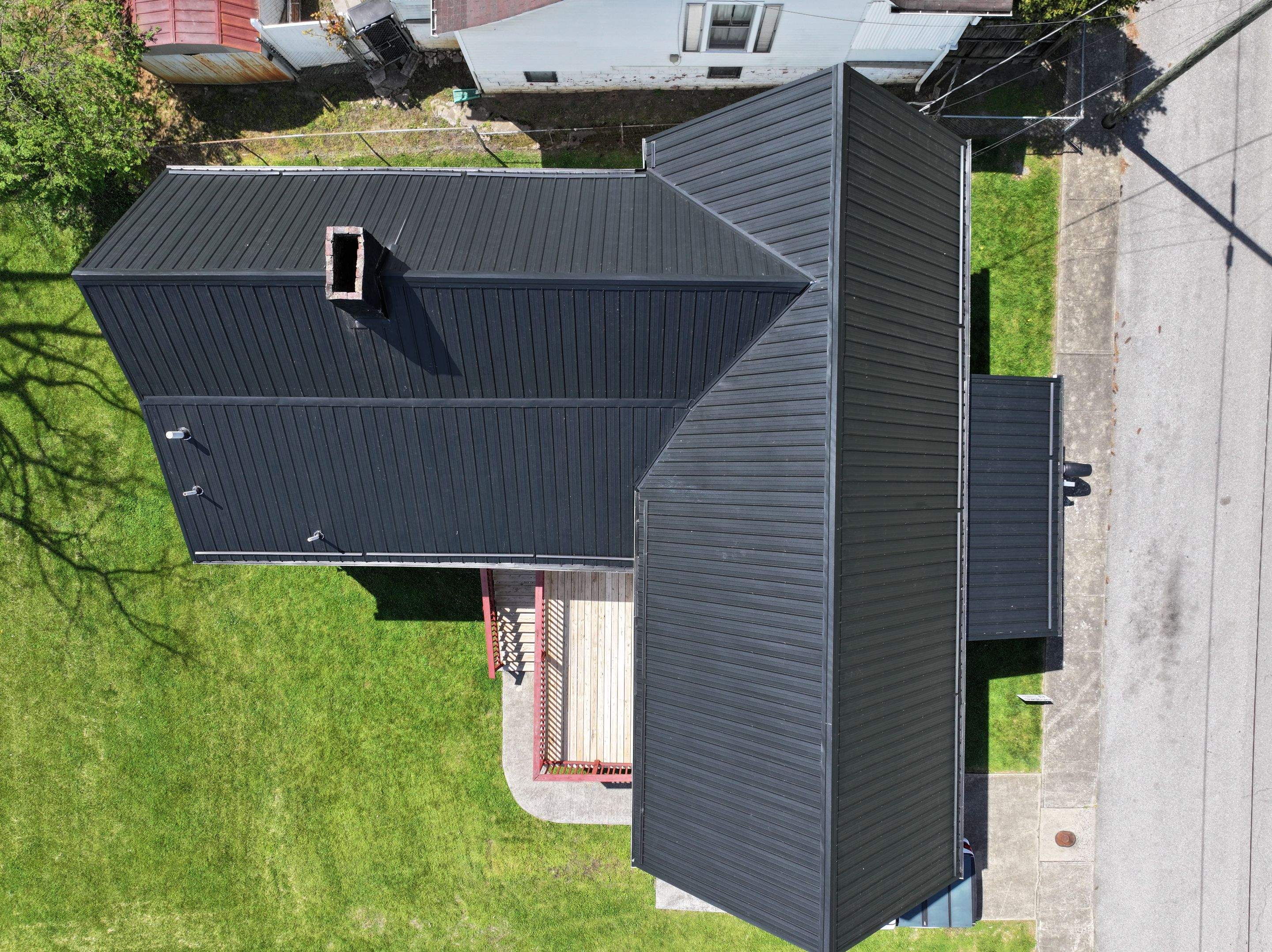 Fritz Residence by Omnia Roofing