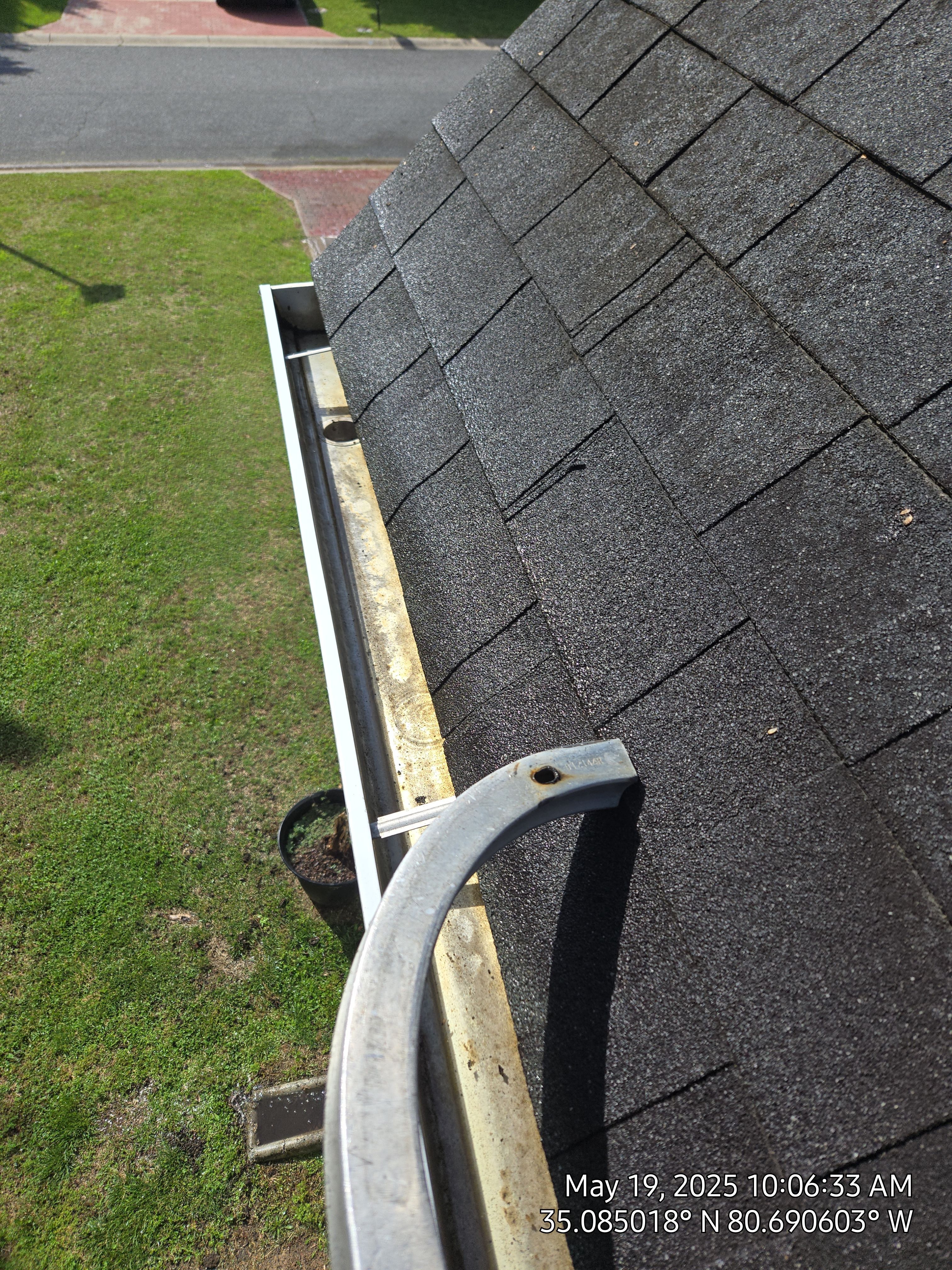 House Wash using cleaner by Power Wash Masters LLC