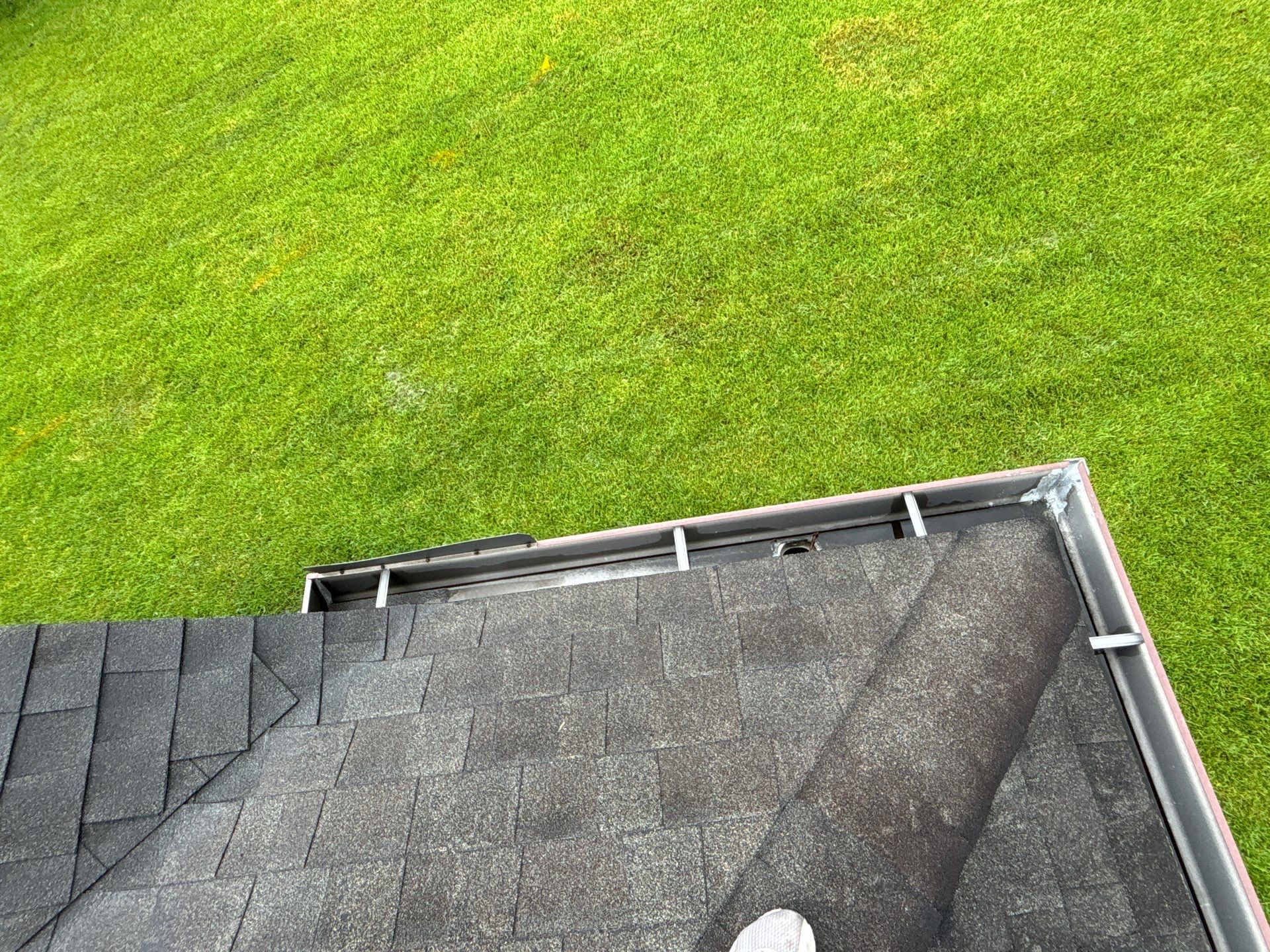 Residential Roofing Installation using Owen's Corning Duration (Lifetime) Shingles by Roof Repair Company