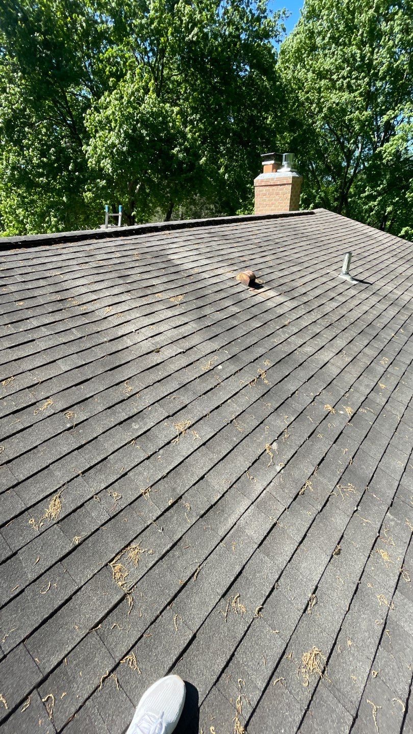 Springfield CertainTeed Landmark Weathered Wood Roof Installation by RM Banning, Inc.
