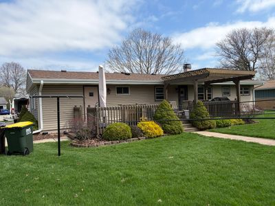 seamless aluminum gutter install in McHenry, IL (After)