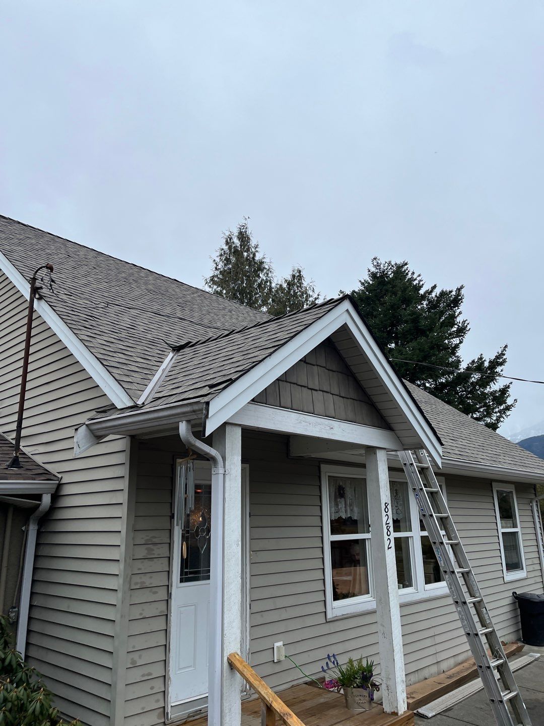 Residential Re-Roof using GAF Weathered Wood HDZ by Top Notch Roofing Inc