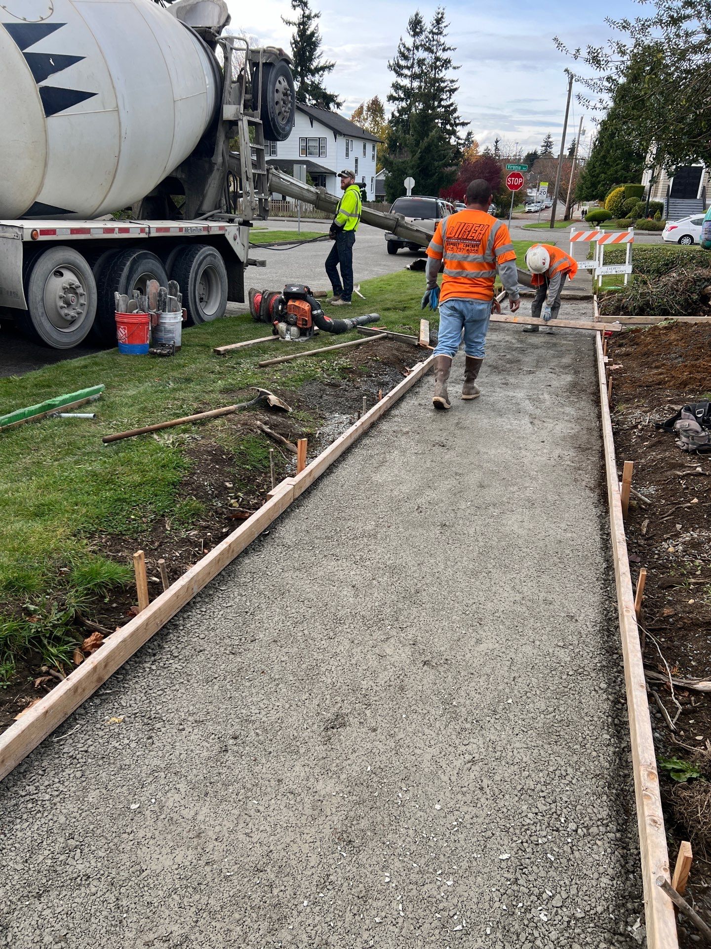 Concrete Sidewalk Repair | Everett  by Jireh Asphalt & Concrete Inc 