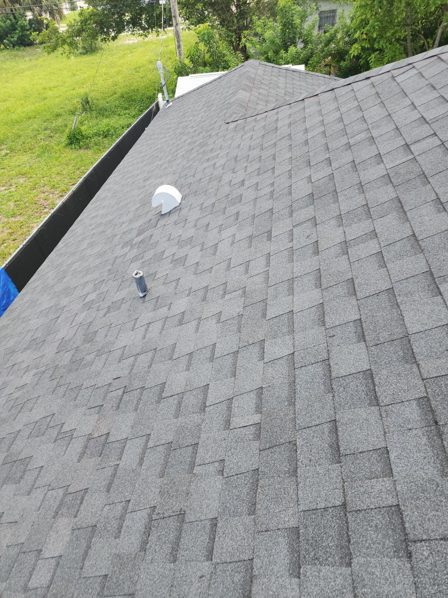 Shingle Roof Replacement in Pompano Beach – Expert Craftsmanship & Impressive Service by Aastro Roofing