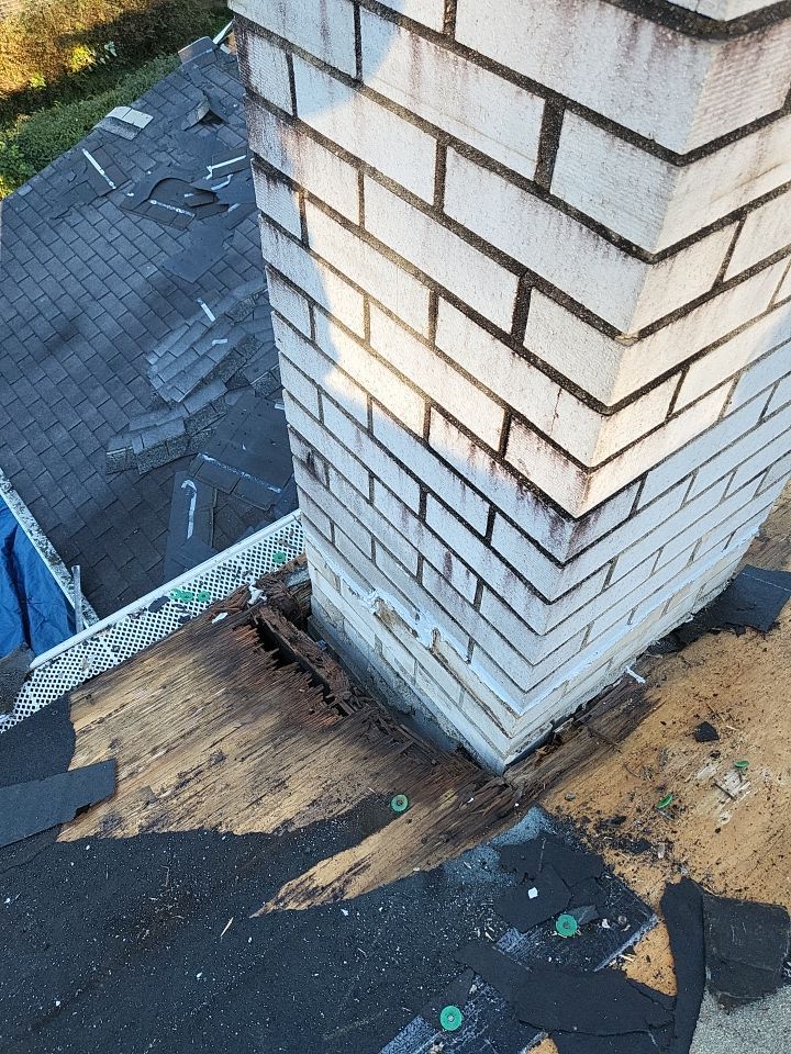 Brand: Atlas Pinnacle Color: Pristine Scotchgard Black Drip: Black by Eagle Eye Roofing