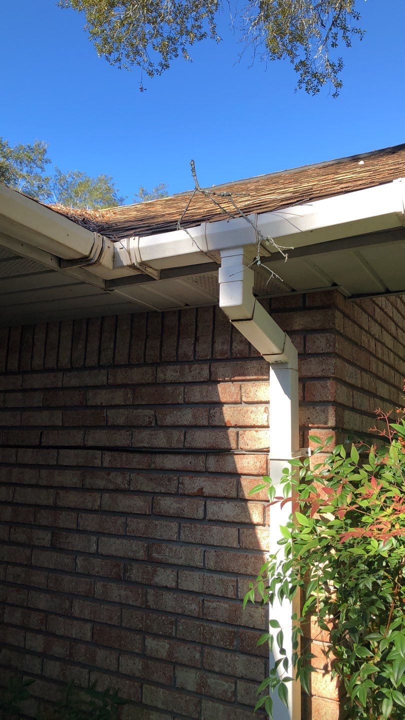 Seamless Gutter Installation using K-Style Seamless Gutters and LeafBlaster Pro Gutter Guards by Gutter Professors
