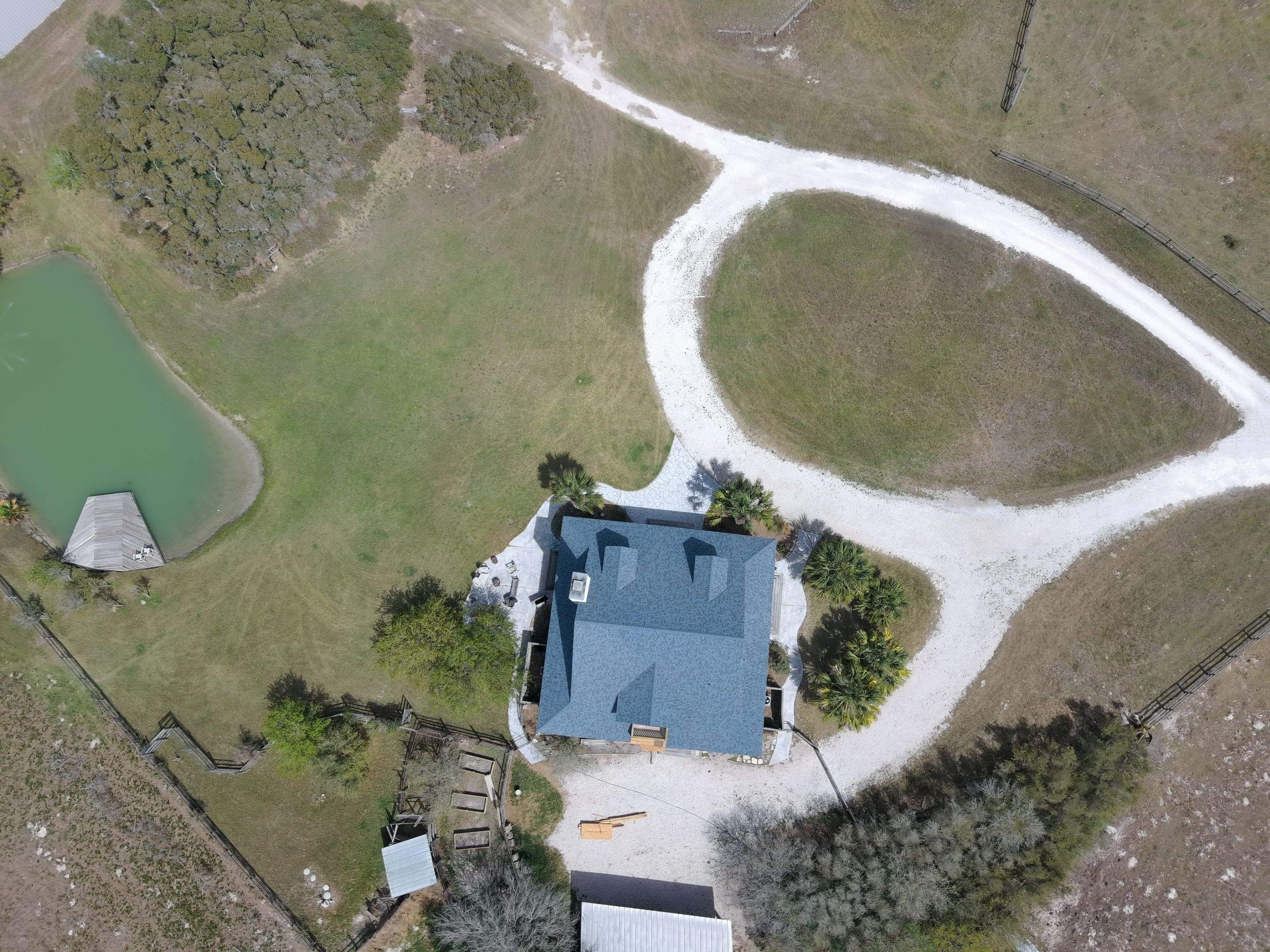 Long Horn Retreat by Bayfront Roofing and Construction