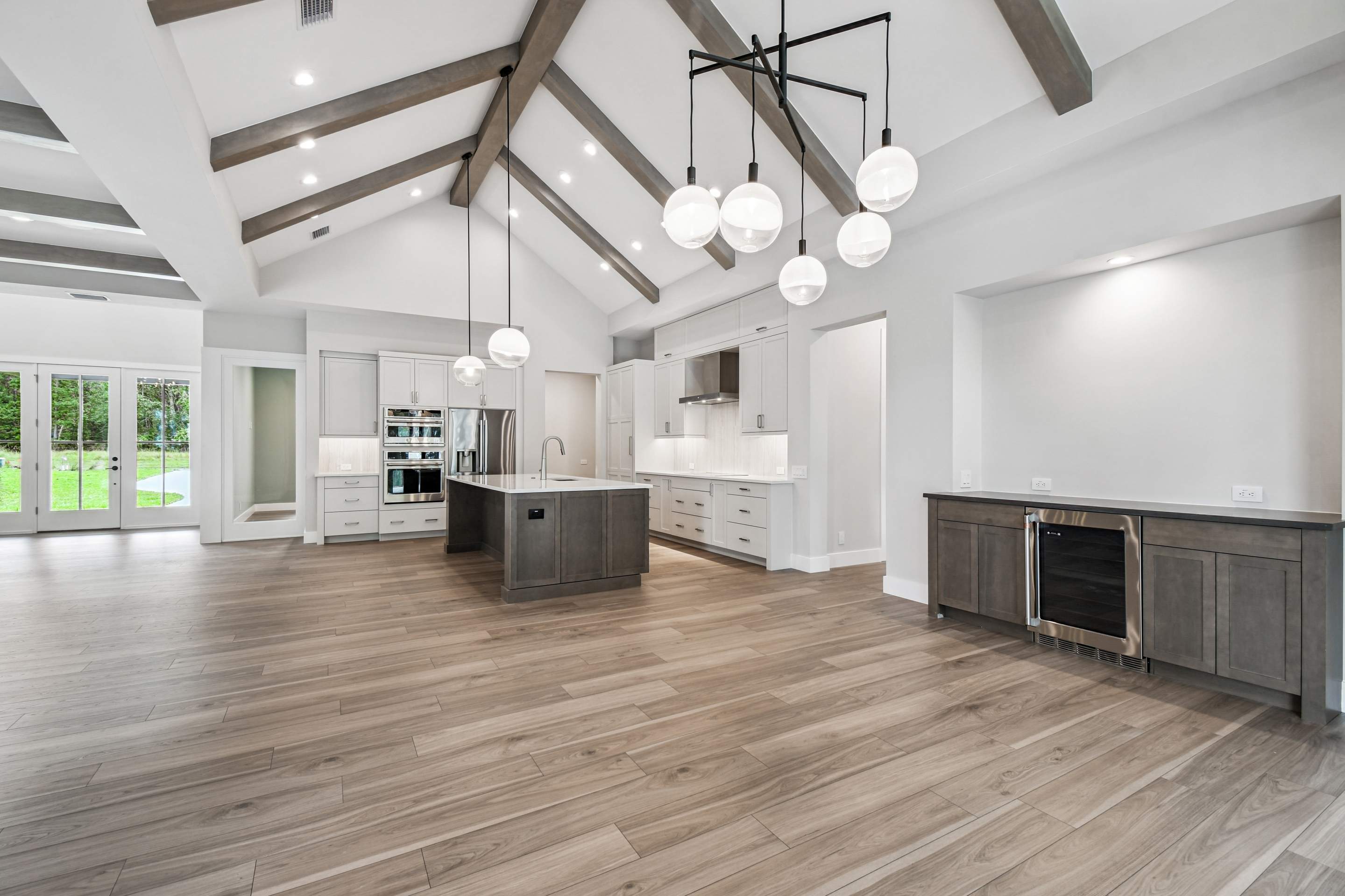 Custom Obsidian by Lyons Heritage Tampa, LLC