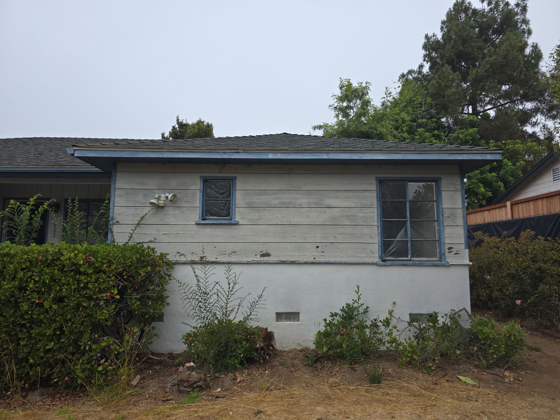 James Hardie V-grove by New Era Siding Inc
