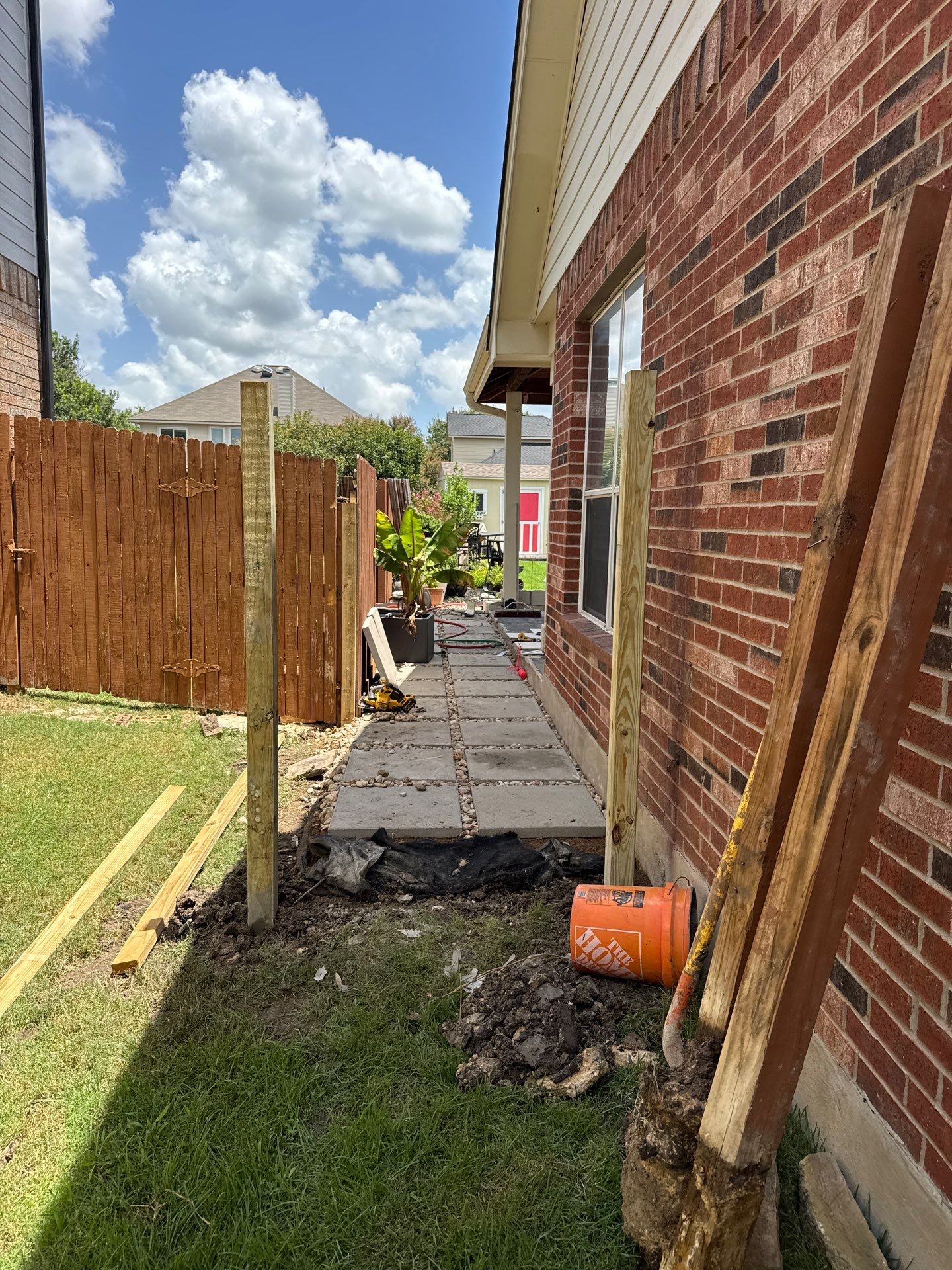 Buffalo Crossing, Cibolo Tx. by Hole In One Lawns, LLC