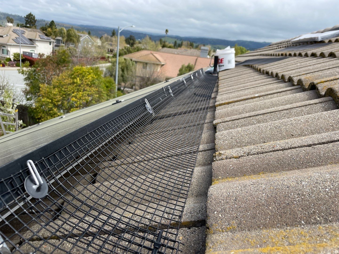 Solar Panel Bird Proofing-Morgan Hill by All One Solar Shine