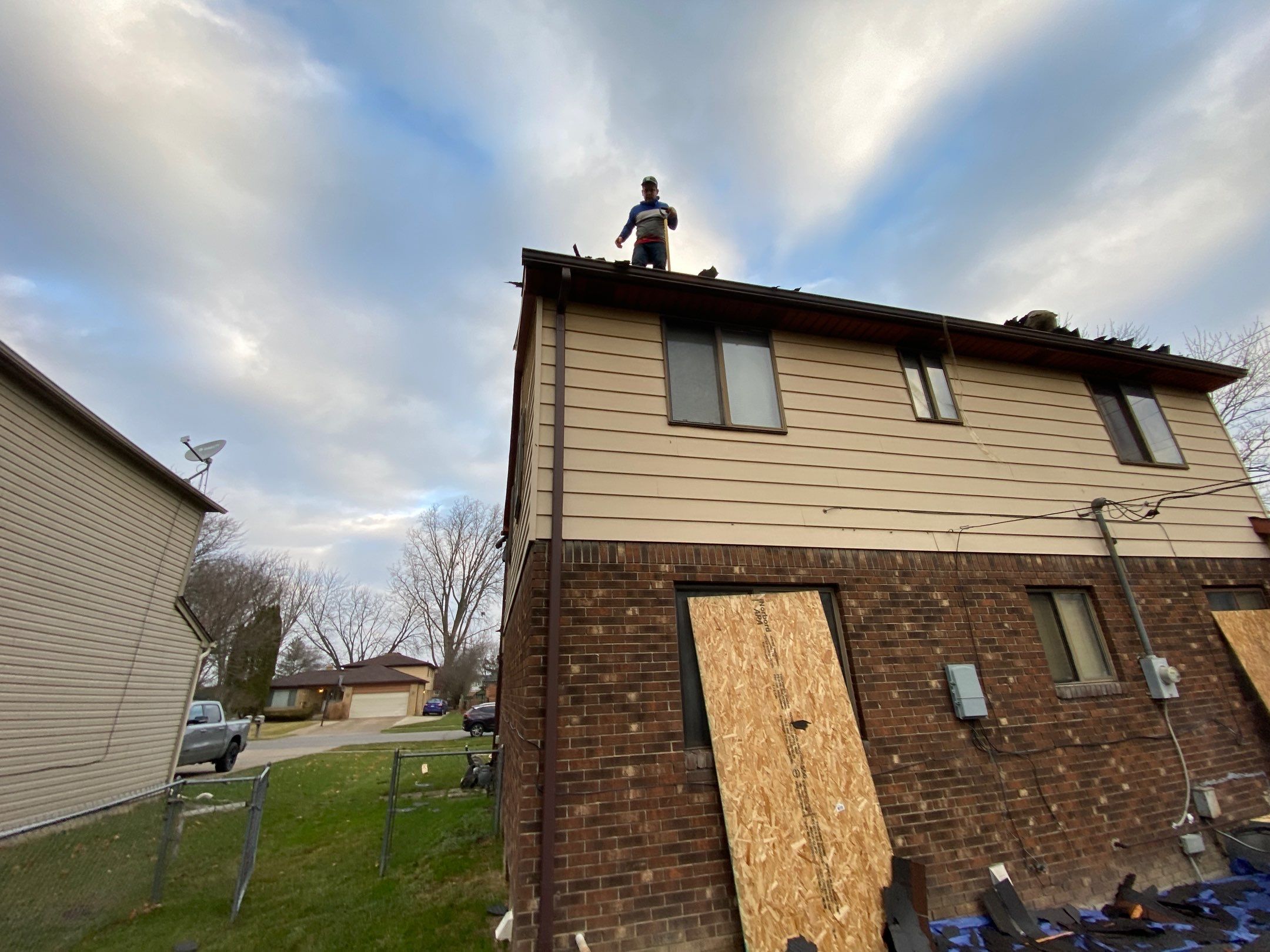Roof Replacement using Owens Corning by 180 Contractors