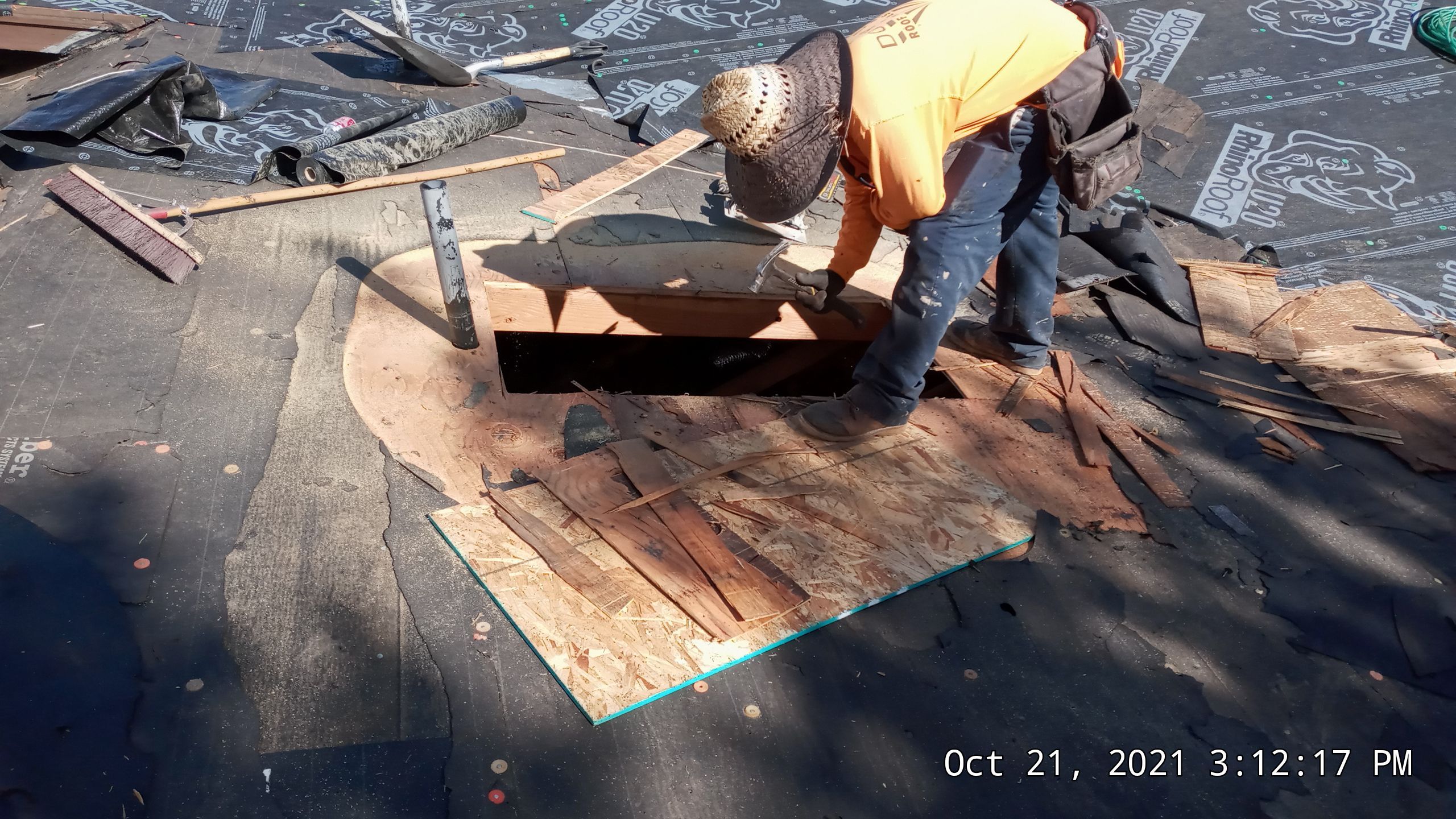Owens Corning Duration Onxy Black Shingle Roof Replacement in 4 Hills by Doyle Roof Masters Inc