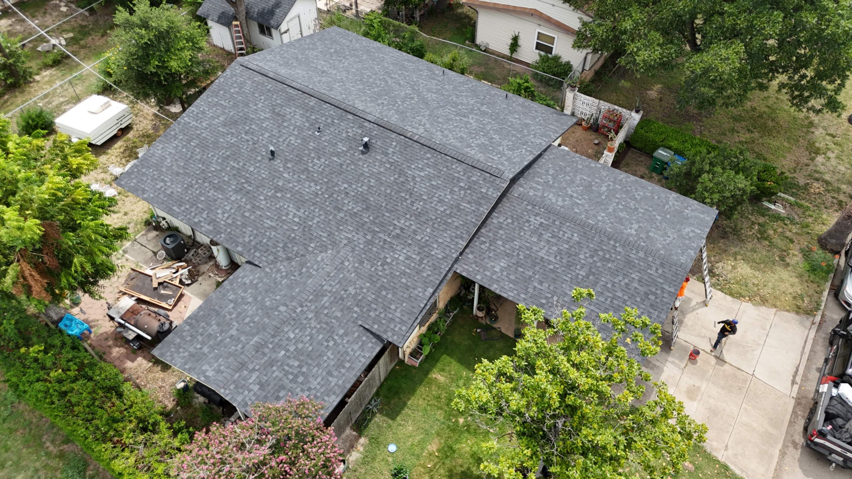 Onyx Black - Owens Corning TruDefinition Duration Oakridge by RoofsOnly.com