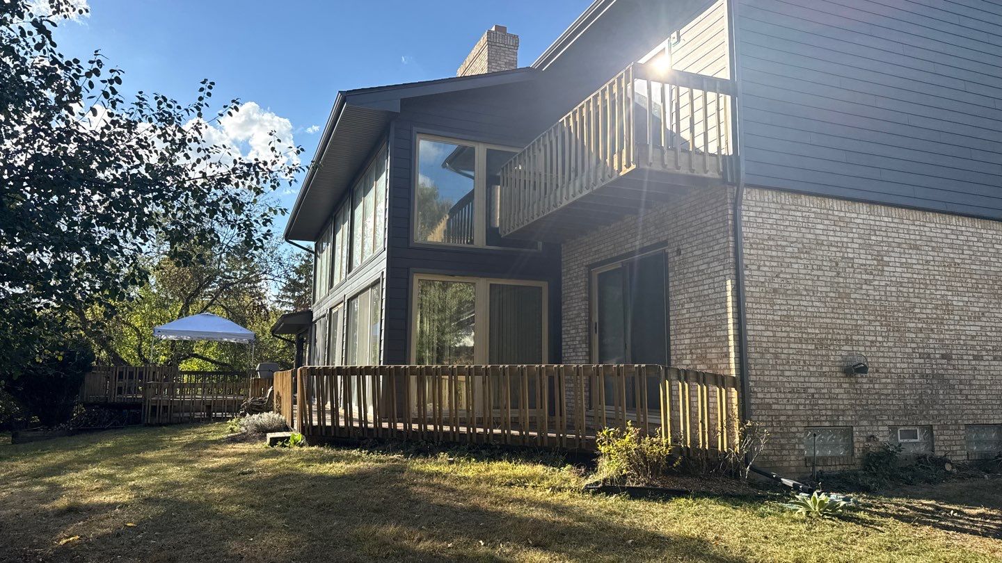 Siding Replacement using Alside S7 Cedar Mill Grain Cast Iron by 180 Contractors