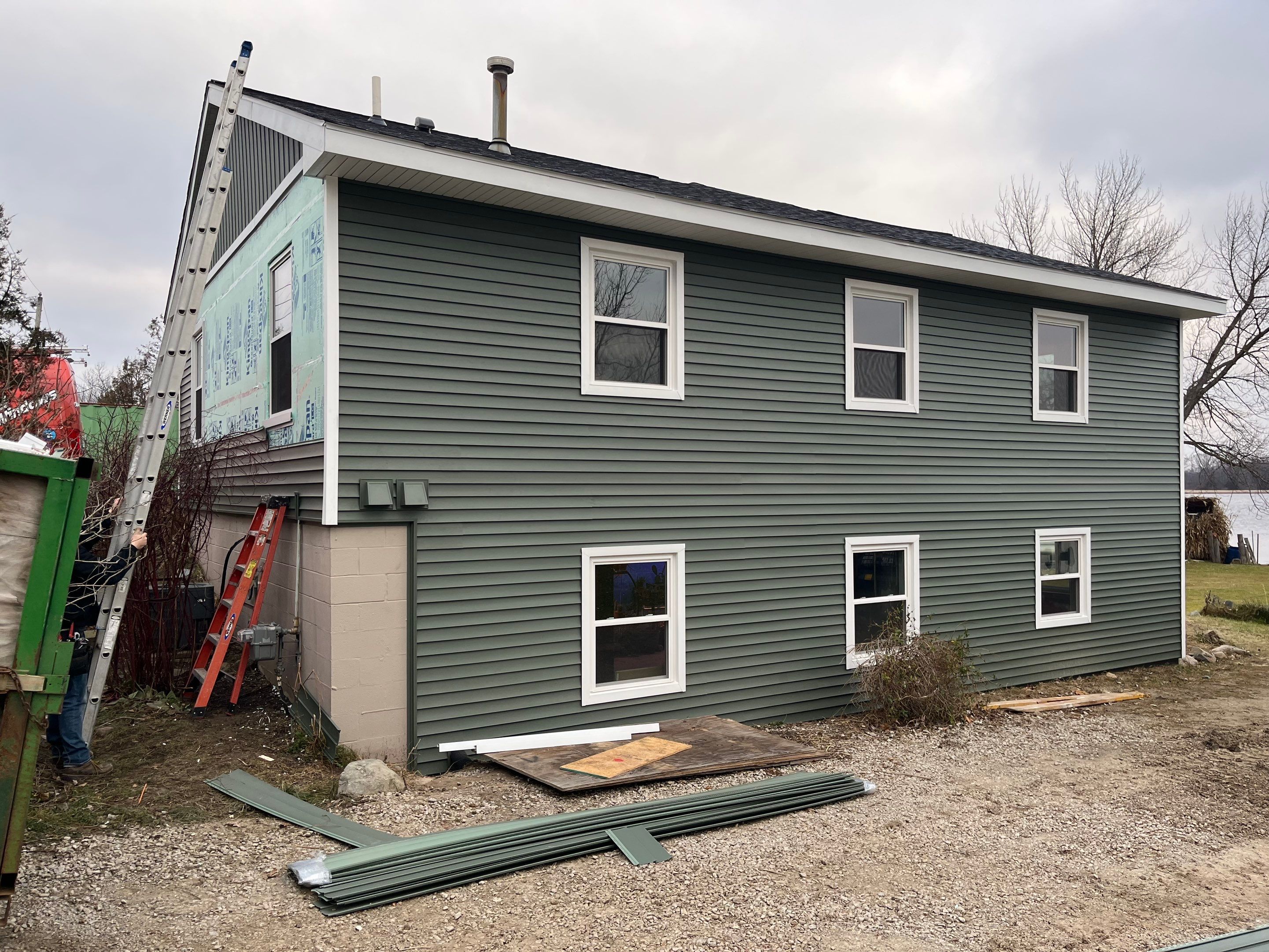 Siding Replacement using CertainTeed Restoration Classis D4 by 180 Contractors