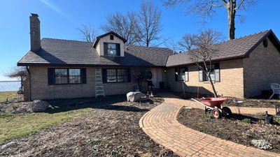 Residential Roofing Installation using Great American Shake - Mustang Brown