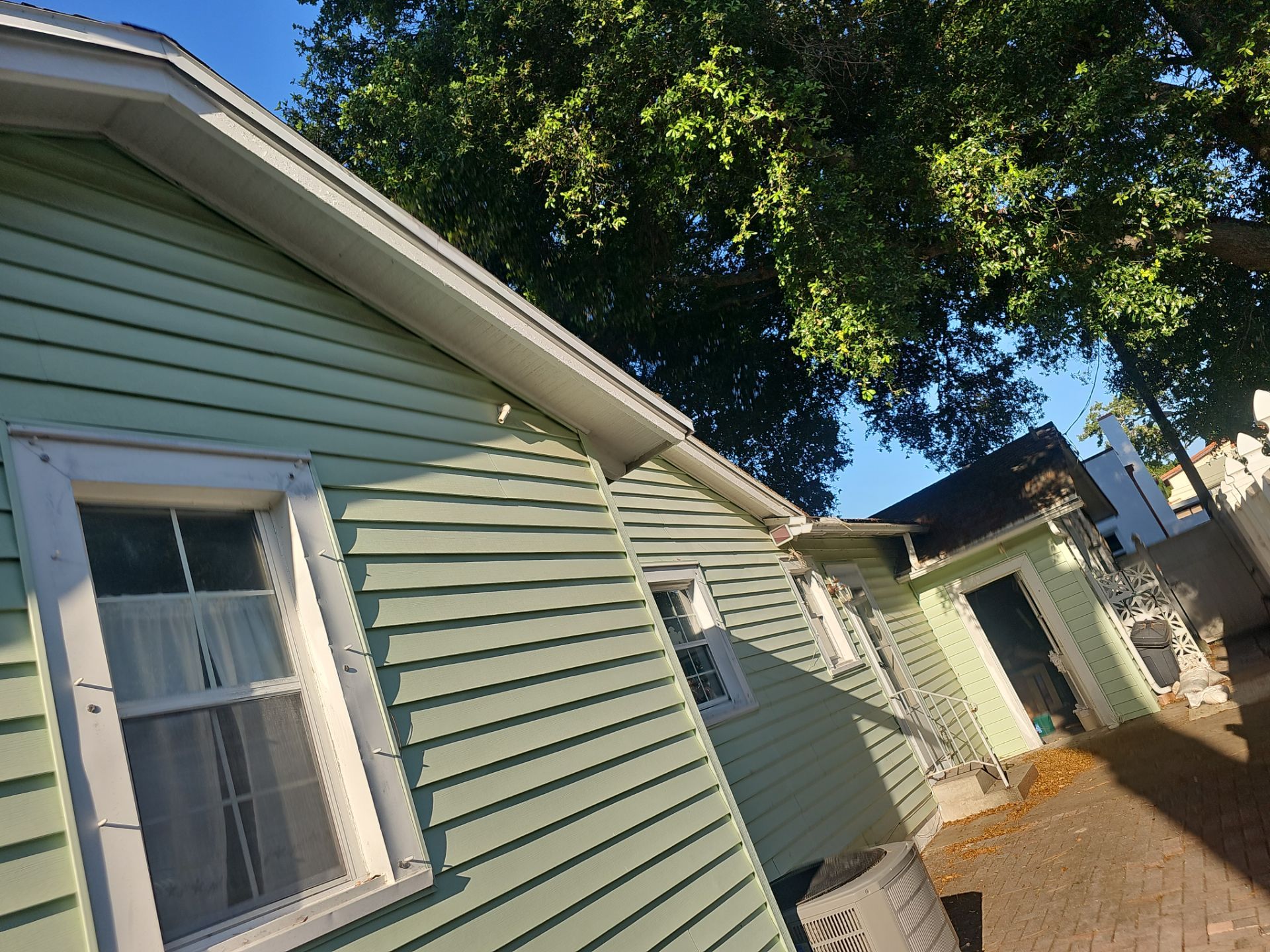 Project in Gulfport 33707 by Mitchell Roofing Company LLC