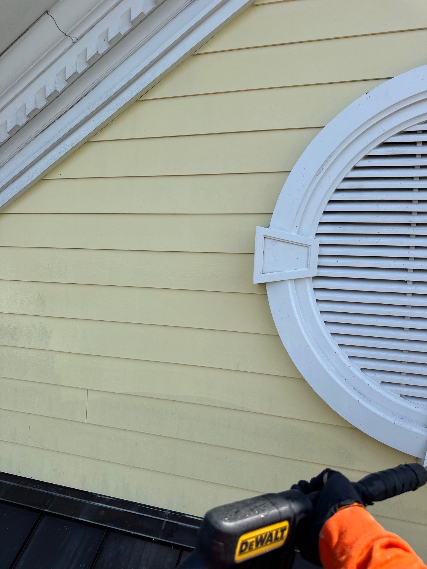 Commercial Exterior Painting Services for Mainstreet Bank in Leesburg, VA by My Painter 