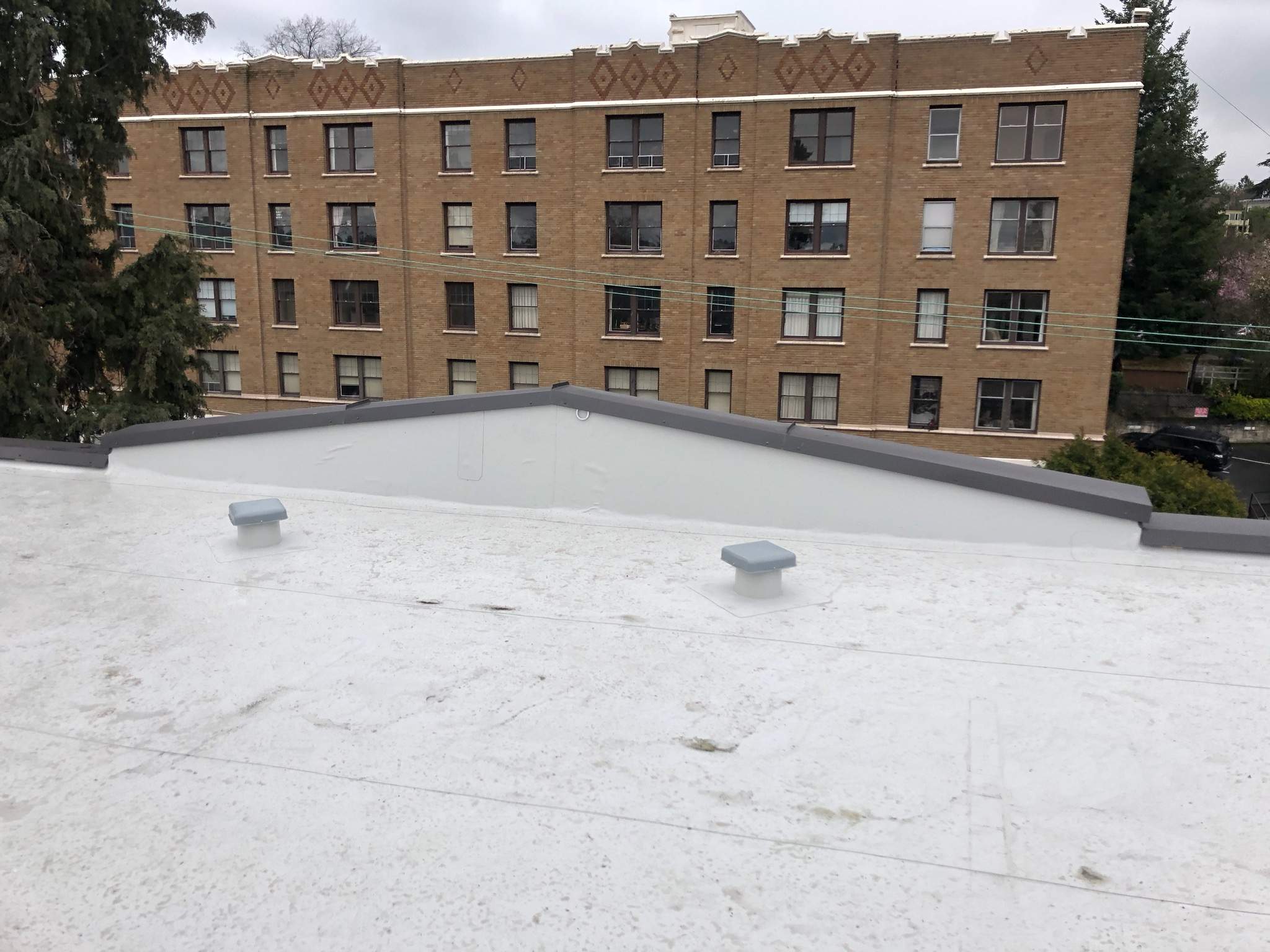2821 Franklin by RoofWorks Northwest