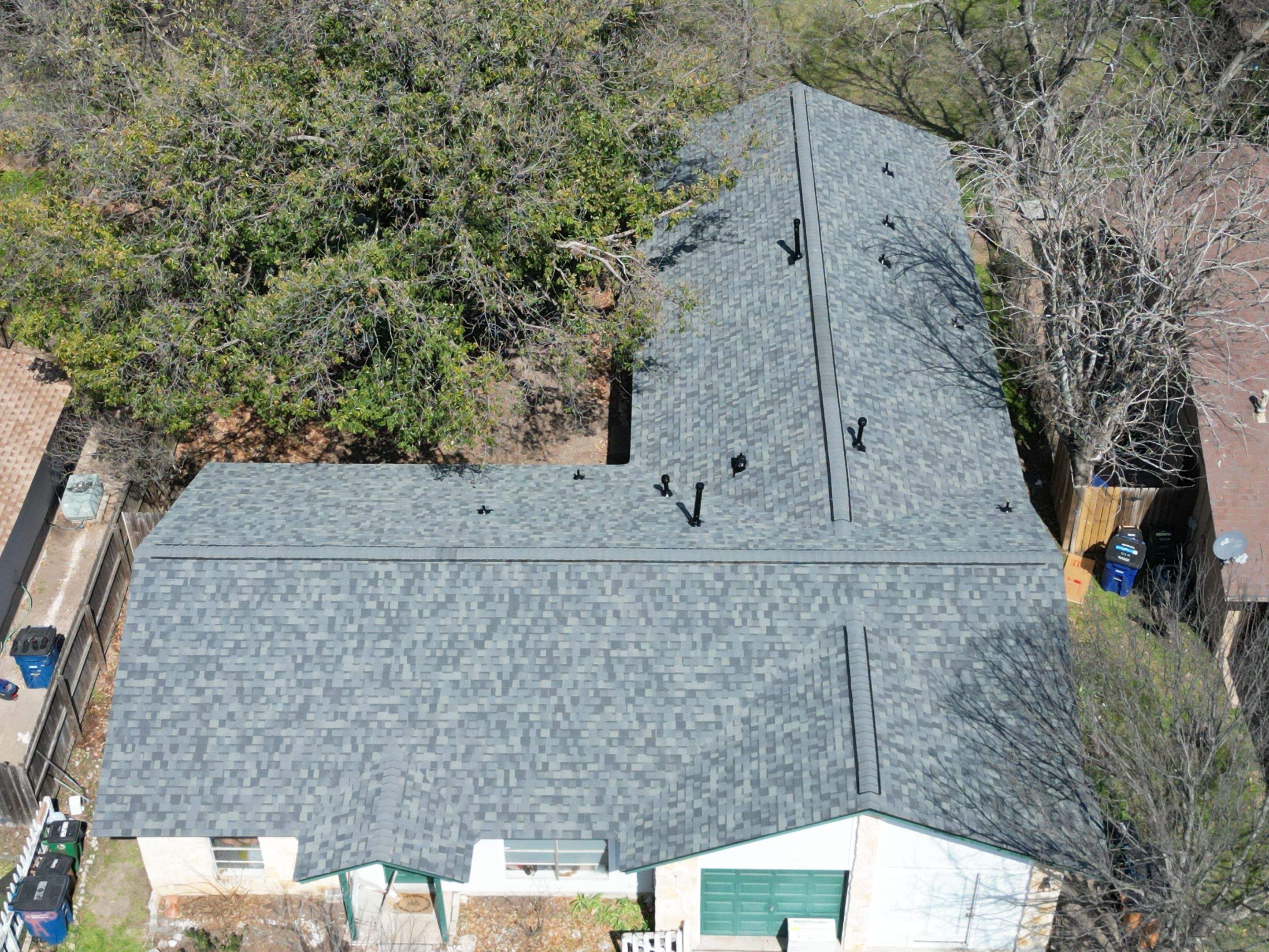 Estate Gray - Owens Corning TruDefinition Duration by RoofsOnly.com