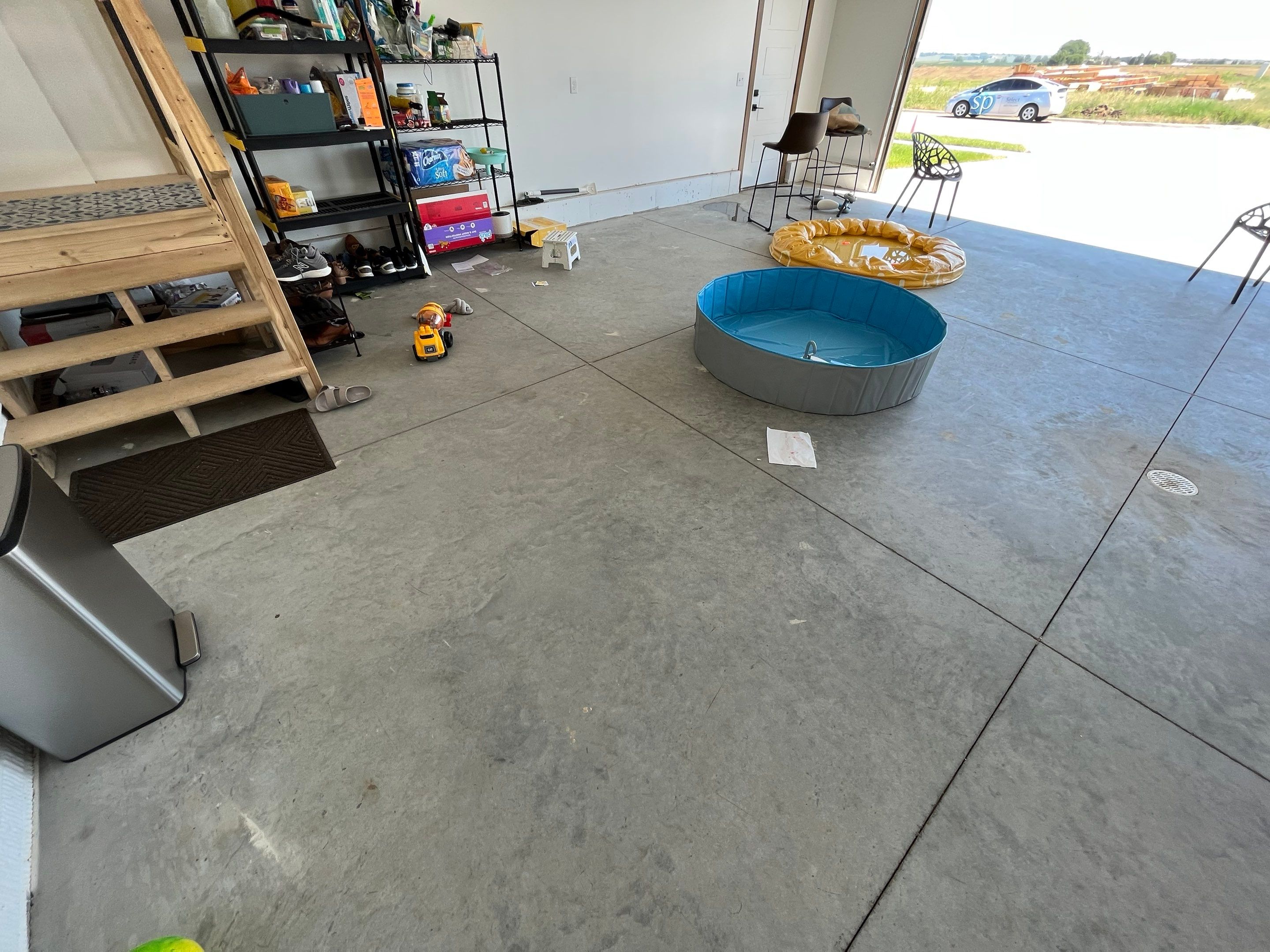 Garage using Domino  by Select Painting, Coatings & Garage Cabinets