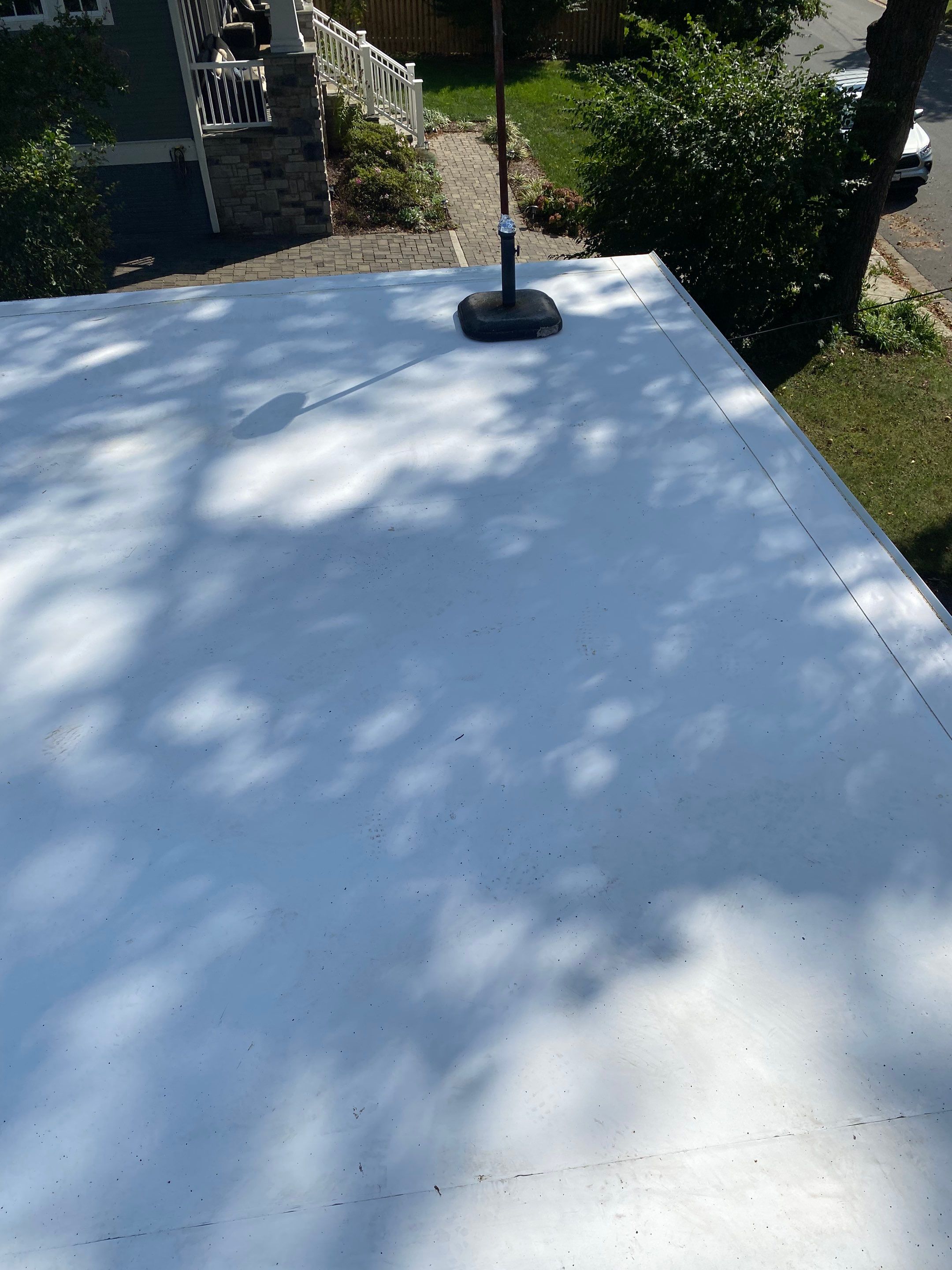 Arlington: CertainTeed Landmark Designer Shingles in Colonial Slate by RM Banning, Inc.