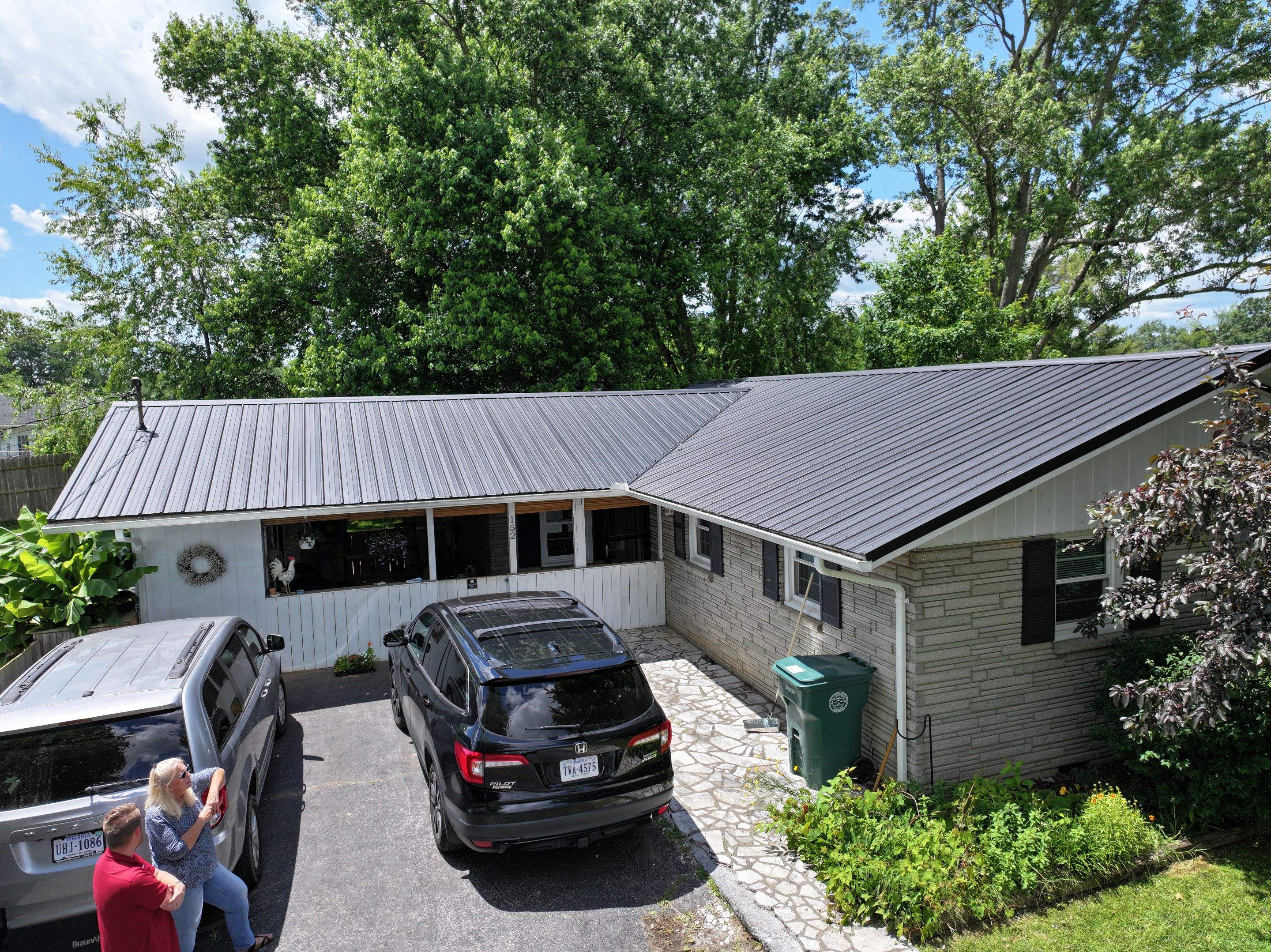 Blevins Residence by Omnia Roofing
