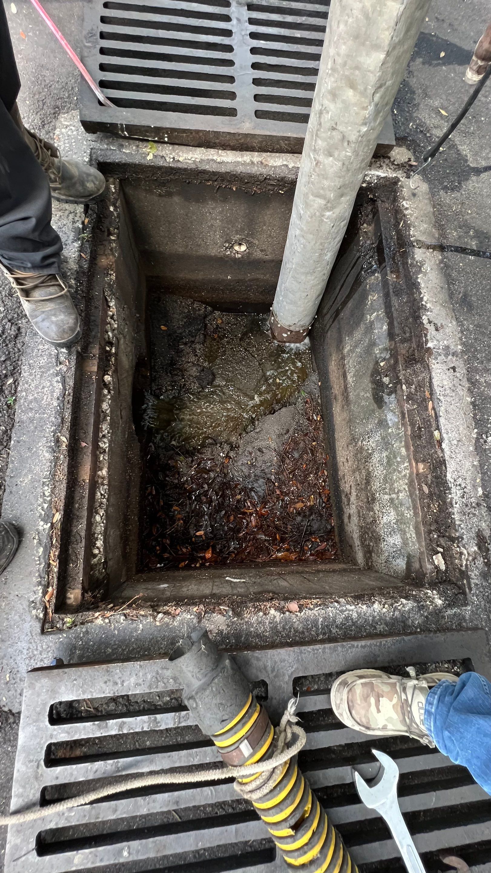 Apartment Complex Storm Water System Cleaning and Maintenance by APS Power & Water
