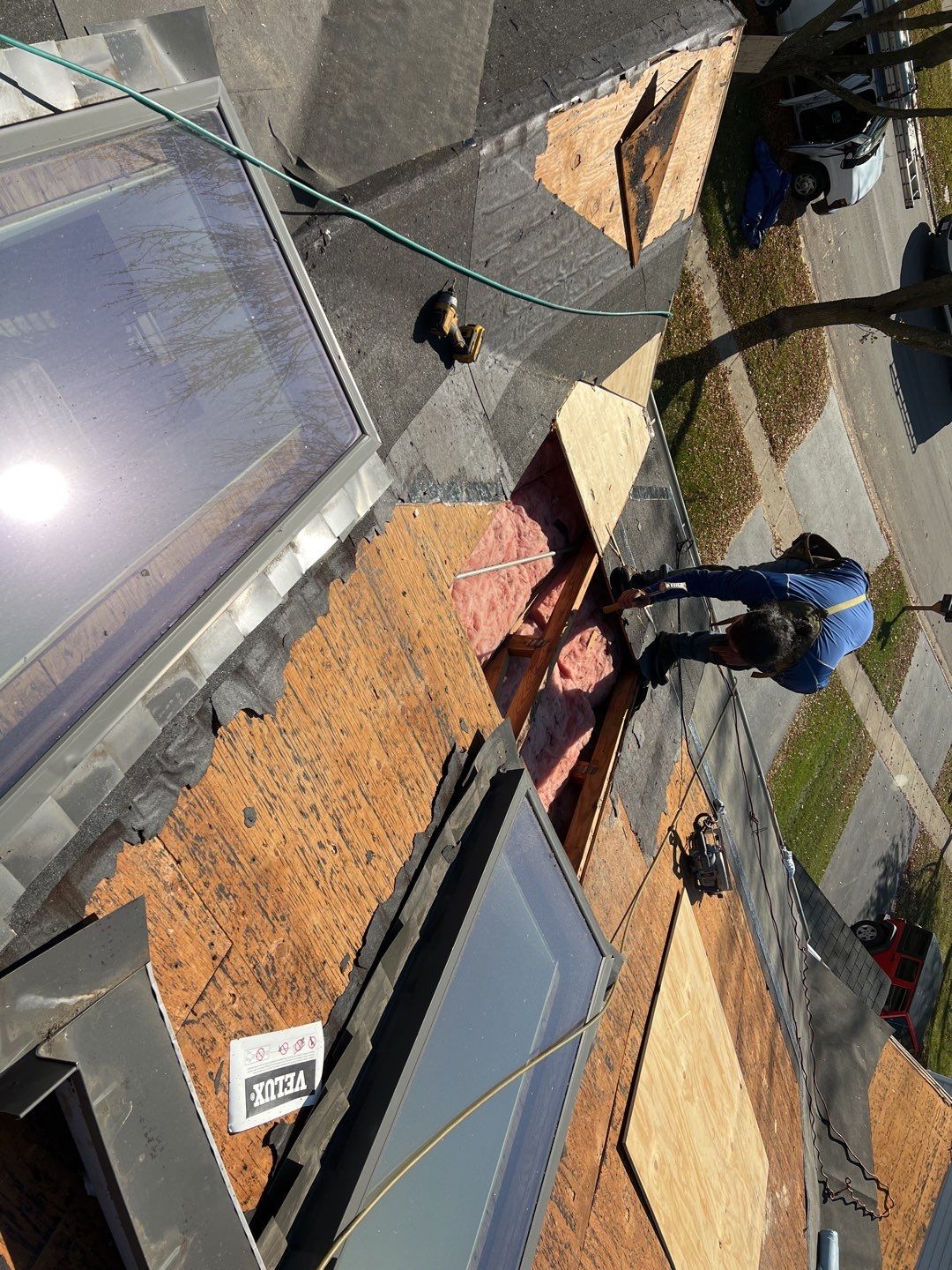 Multi-family unit roof replacement. using GAF Timberline HDZ by Pro Home Services Inc