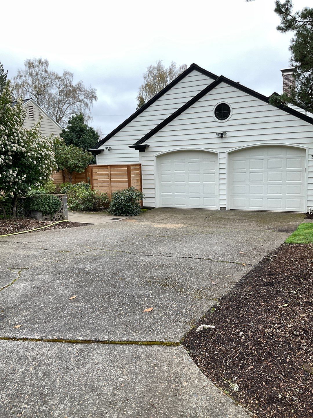 Flat work by Willamette Outdoor Wash LLC