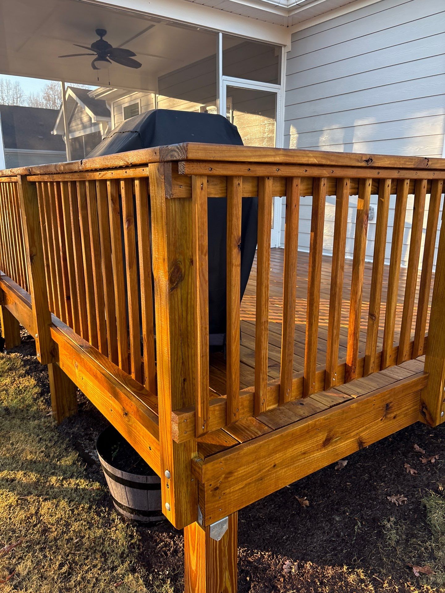 Wood Deck using Wood Sealant by DuraSeal