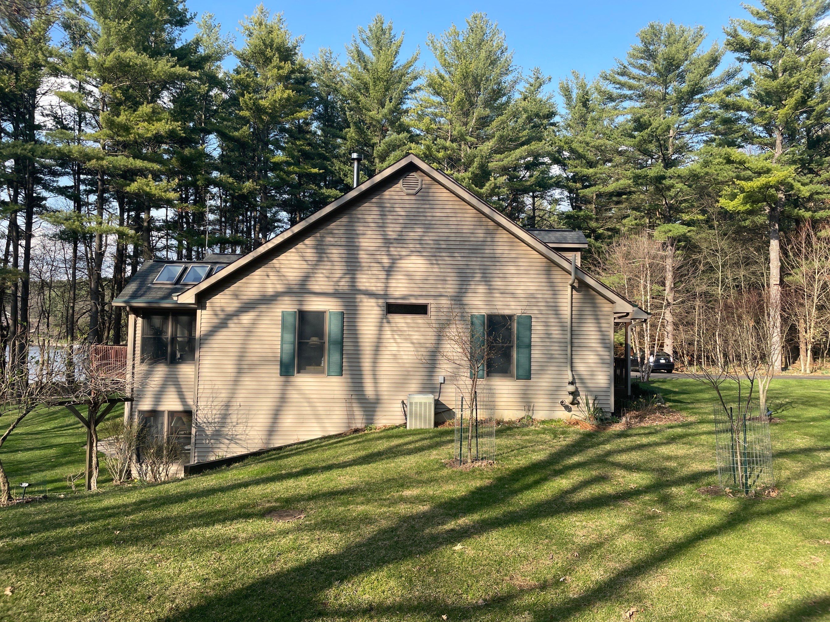 Residential Roofing Installation using Vic West Cedar Creek Shake by 4Ever Metal Roofing