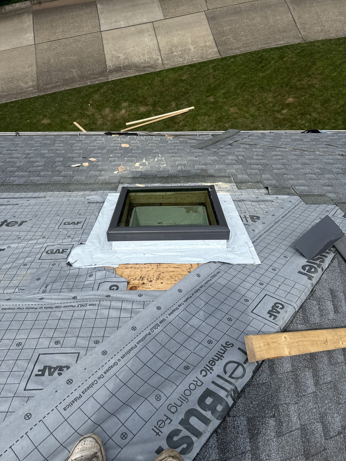 Residential Roofing Installation using GAF Timberline HDZ, Oyster Gray by Rainstoppers Roofing