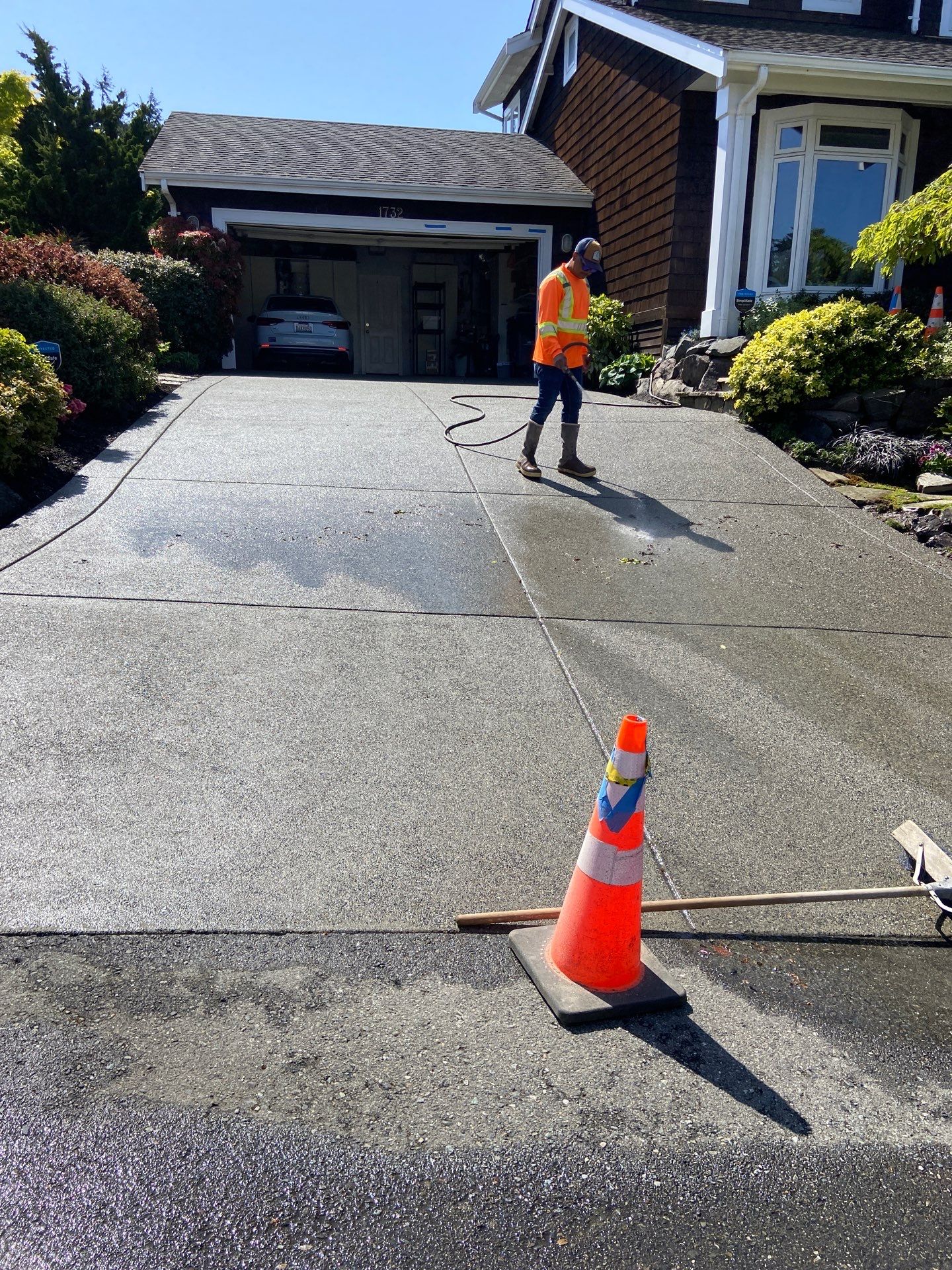 Concrete Driveway Repair | Mukilteo  by Jireh Asphalt & Concrete Inc 