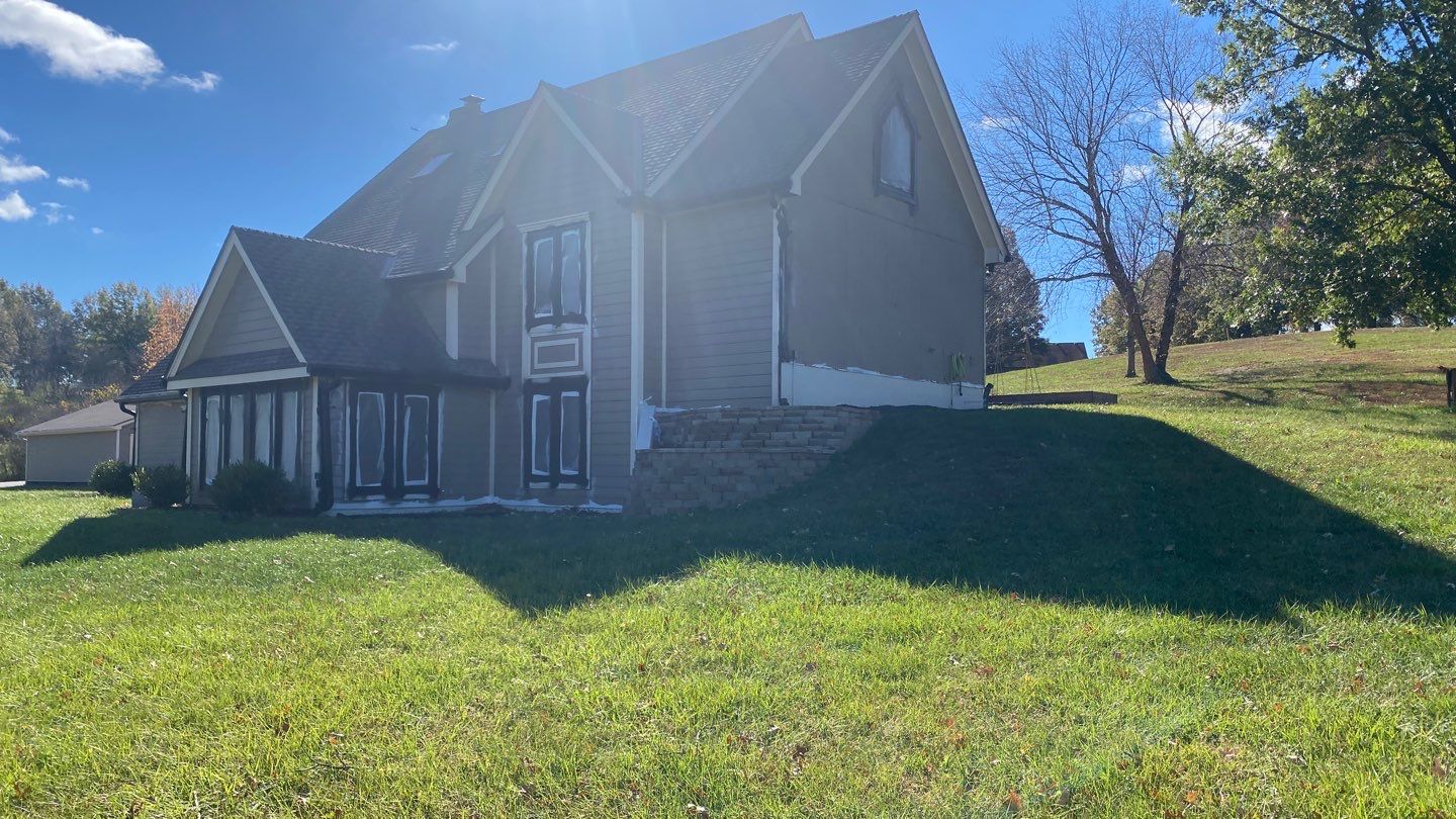 Craneboard Siding and Cedar Renditions Installation in Liberty Mo  by EEC  Windows, Siding & Roofing 