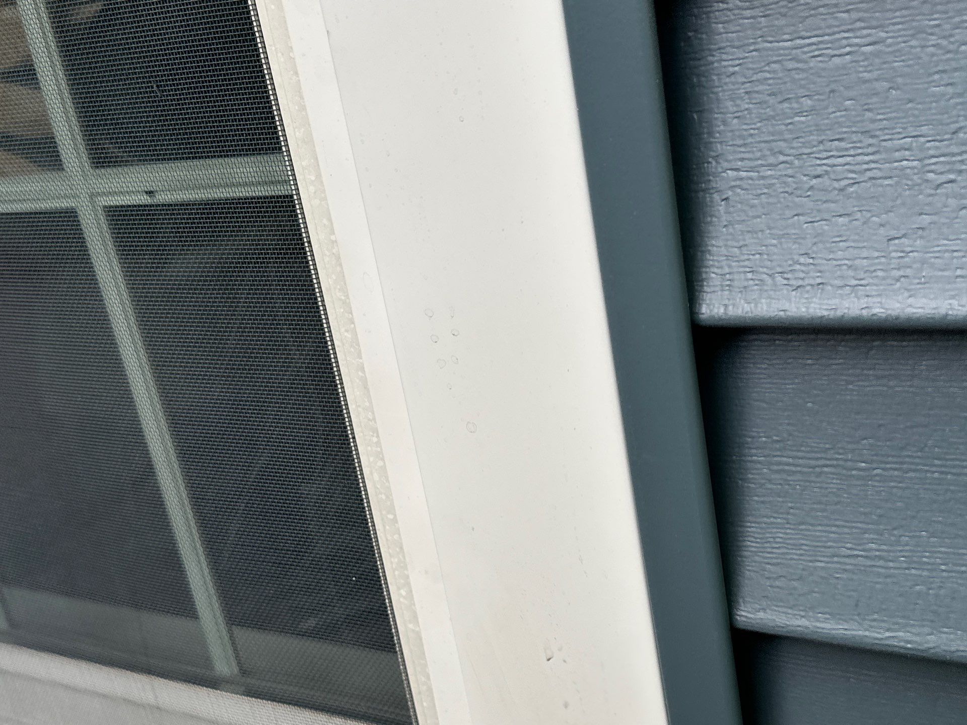 Vinyl Siding Transformation – Pacific Blue by Mighty Dog Roofing of Greater Middlesex County