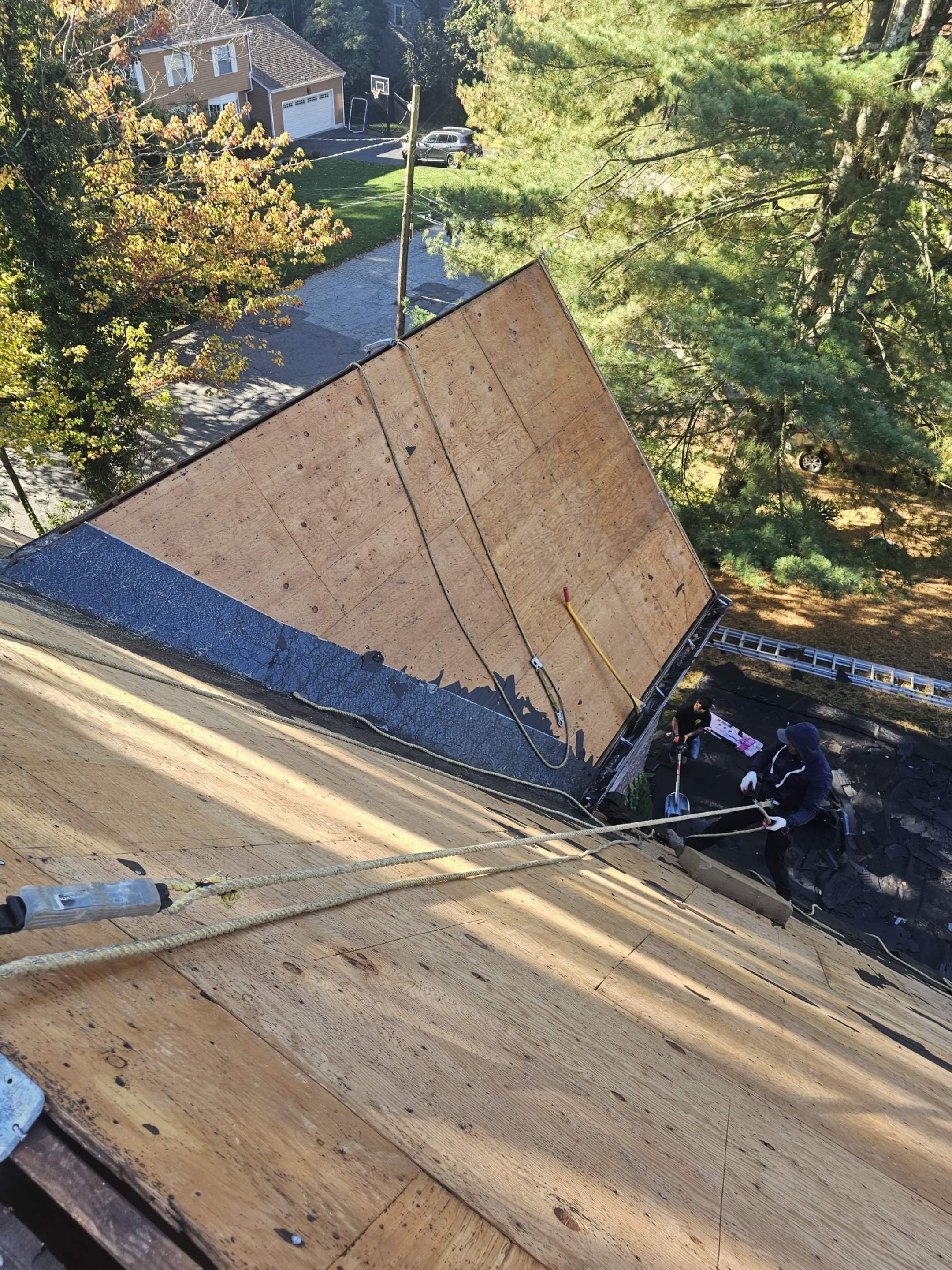  Full Roof Replacement in Connecticut – Owens Corning Duration, Brownwood with Premium Deck Sealing by JOHNNYS PRO