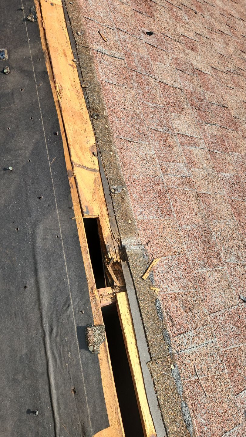 Project in Largo 33774 by Mitchell Roofing Company LLC 