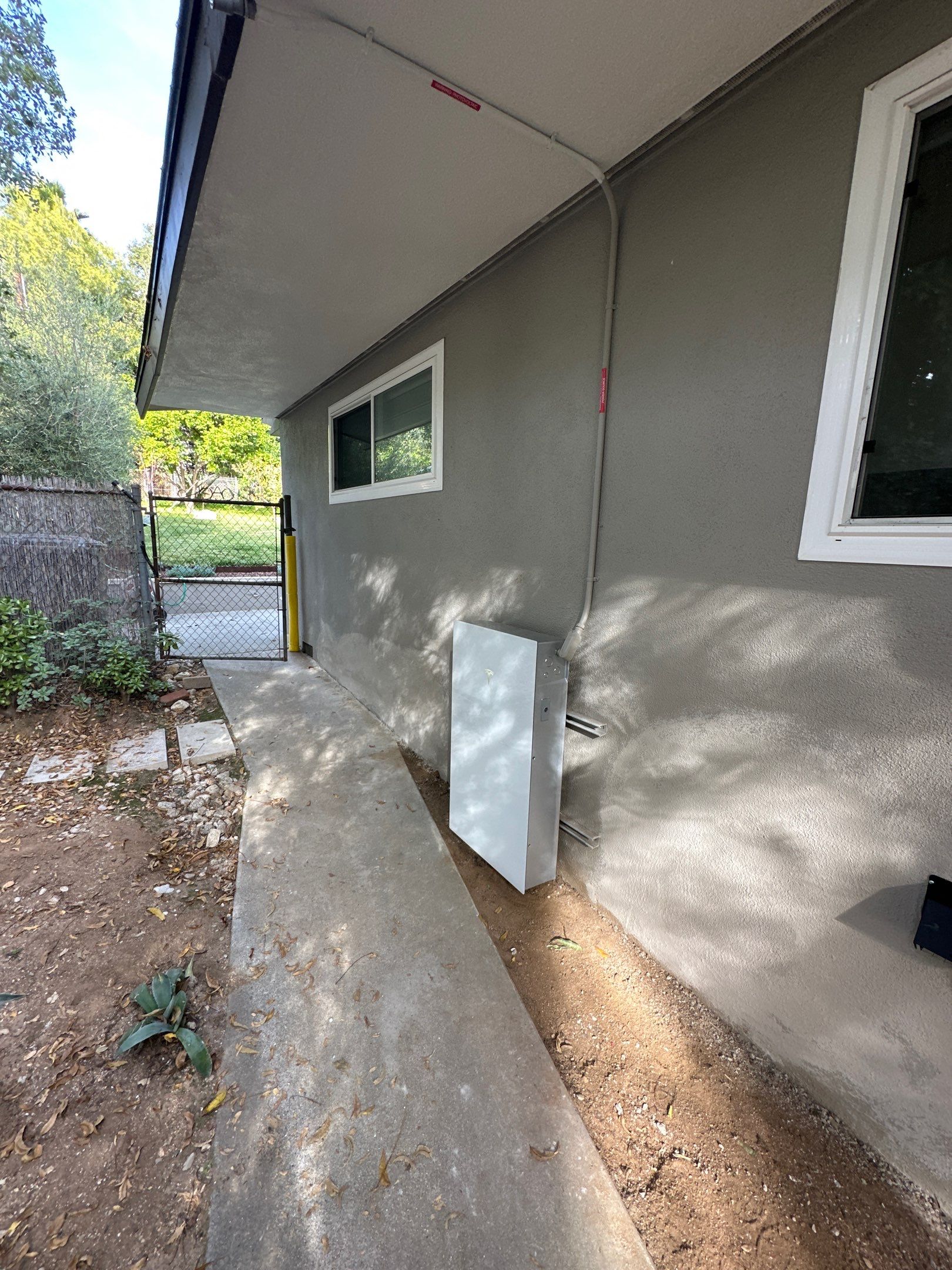 26-Panel Solar Array and Tesla Powerwall Installation in Pasadena by AWS Solar
