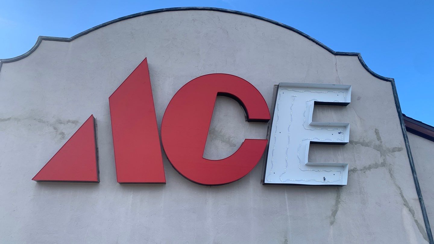 Flush Mount Channel Letters for Tavares Carter's Ace Hardware by SignCrafters