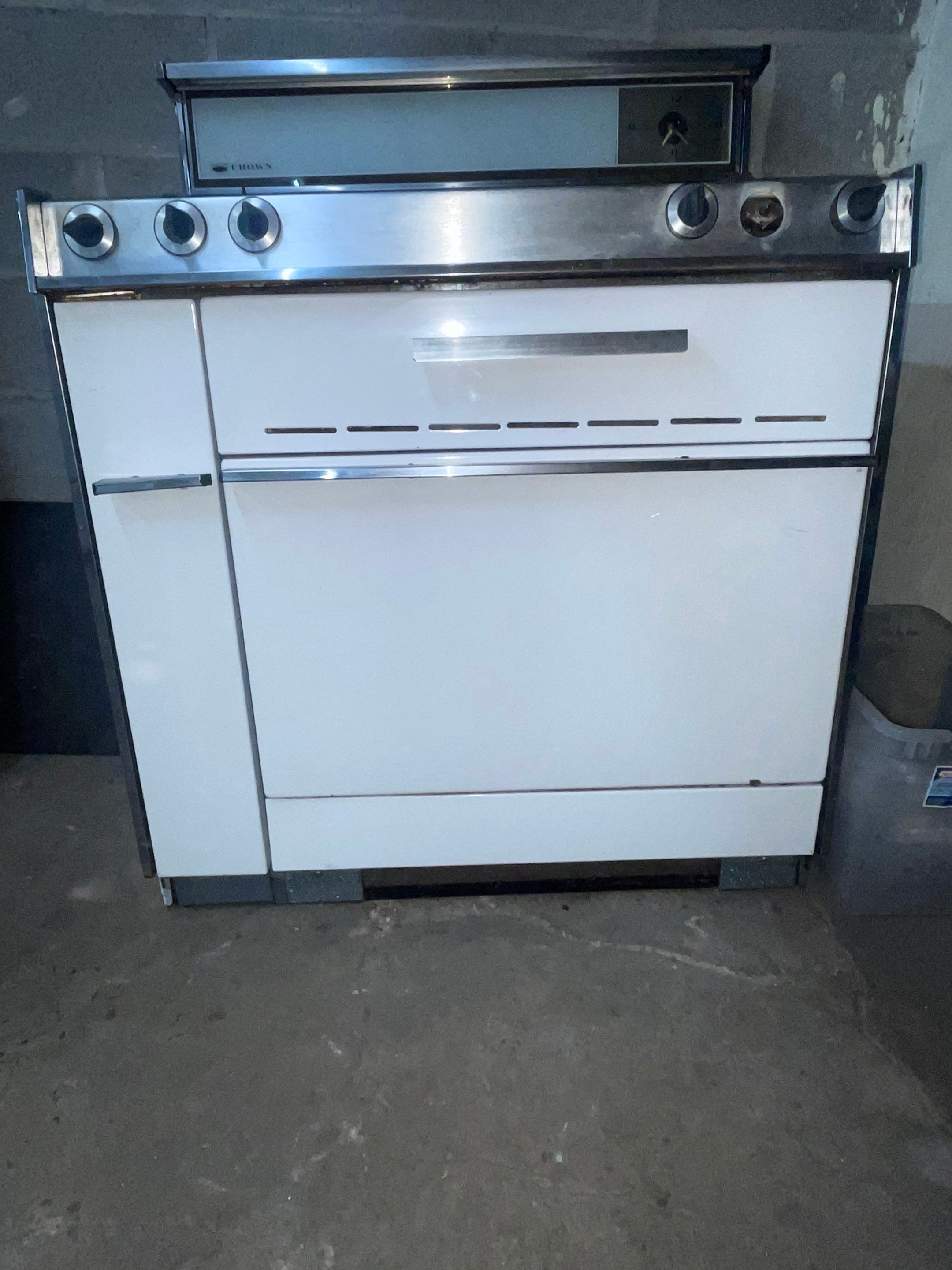 Stoves for Sale as of December 2023 by Belgrove Appliance Inc