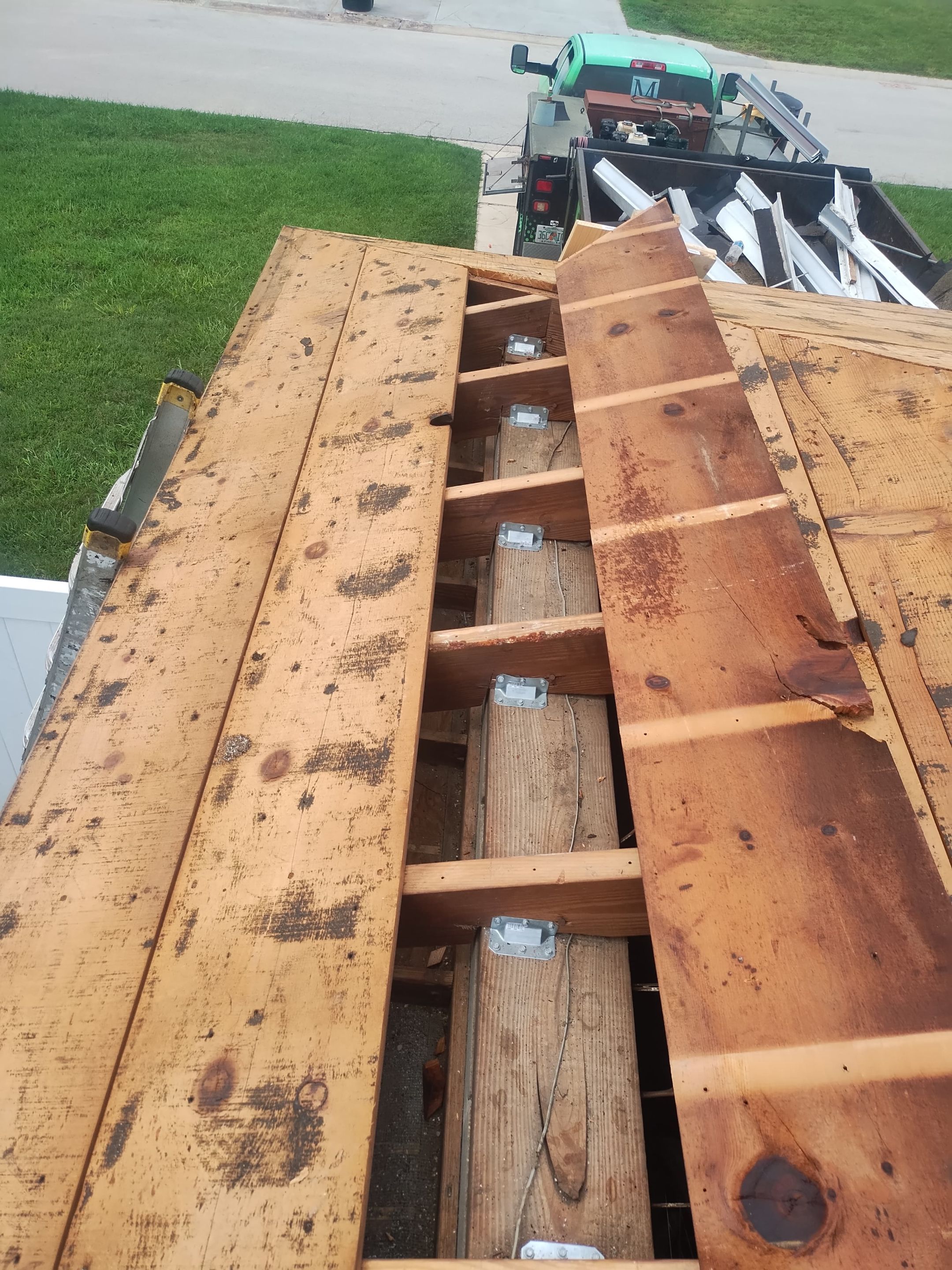 Project in St. Petersburg 33710 by Mitchell Roofing Company LLC 