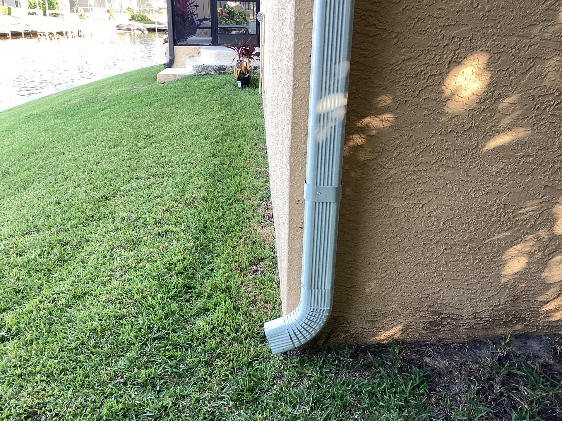 6 Inch Seamless Gutters using K-Style Seamless Gutters in Cape Coral FL by Gutter Professors