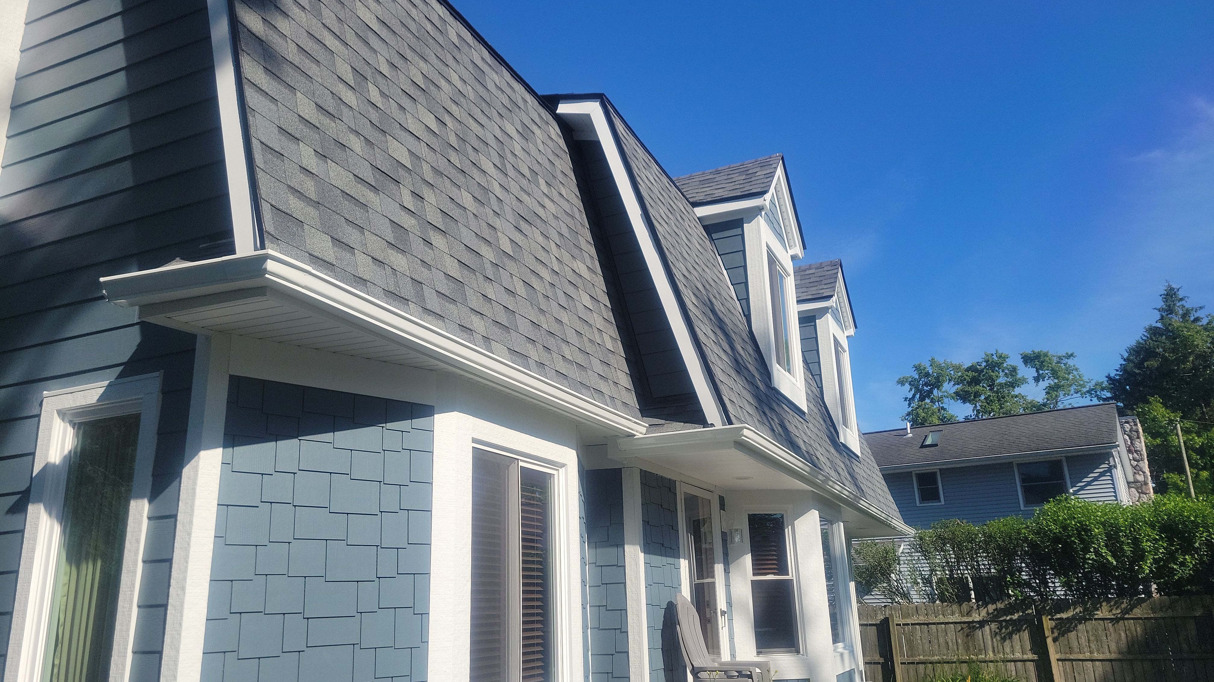 Siding Replacement using Hardie Plank S8 1/4" by 180 Contractors